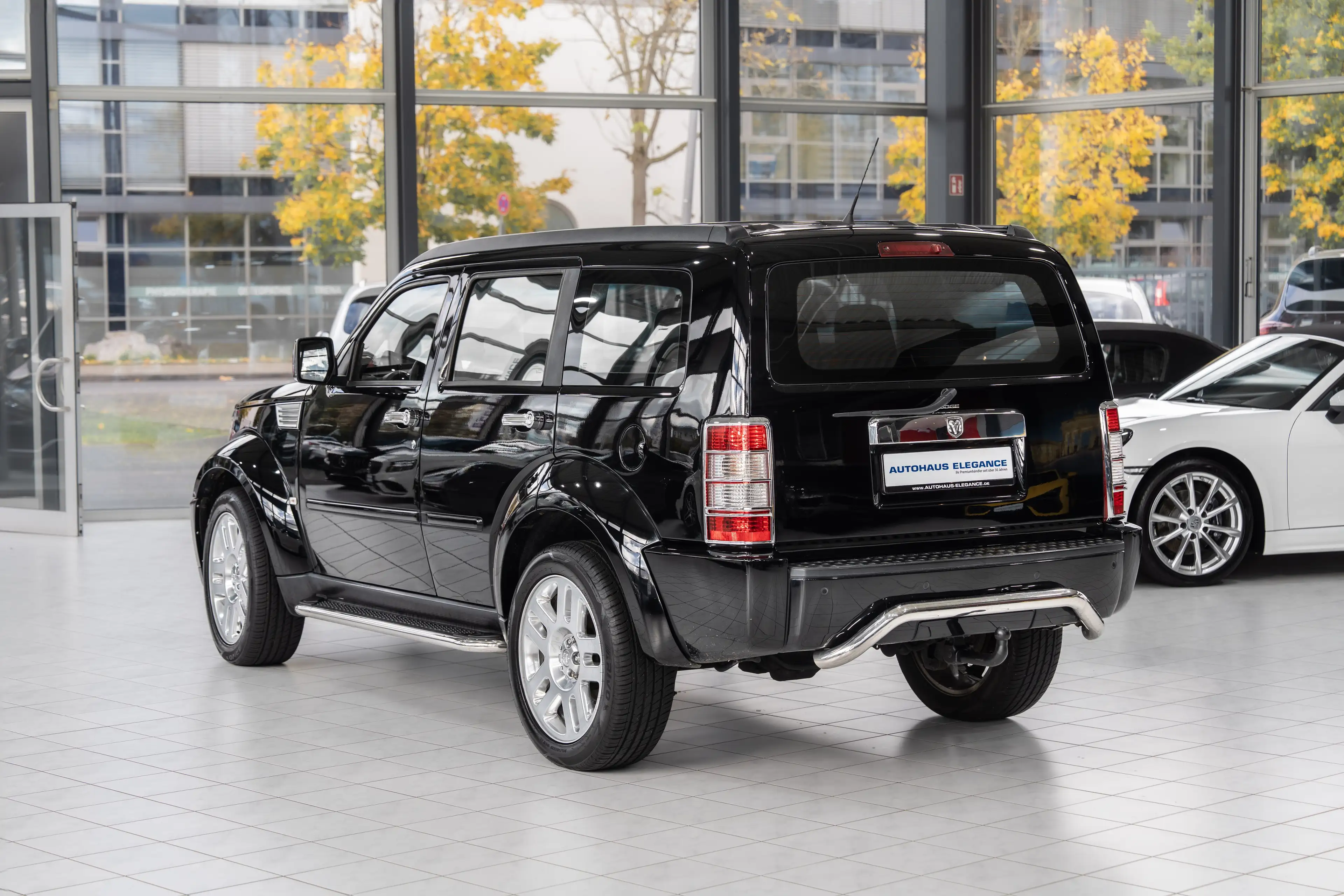 Dodge Nitro SXT*SCHIEBEDACH*TEMPOMAT*LM"20"*STOFFSITZE — photo 9