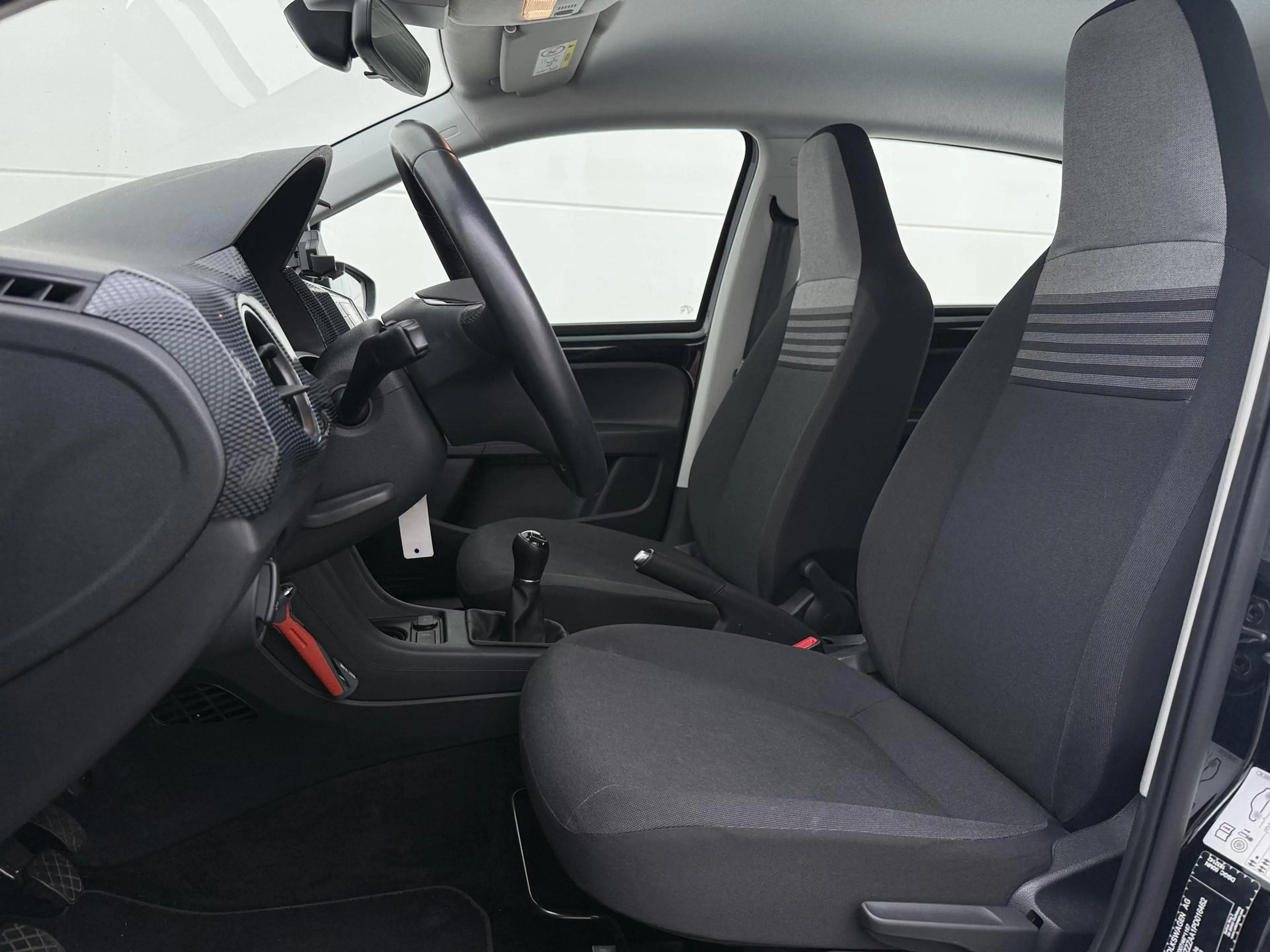 Volkswagen up! 1.0 | Camera | Parkeerhulp | Cruise Control | Clim — photo 4