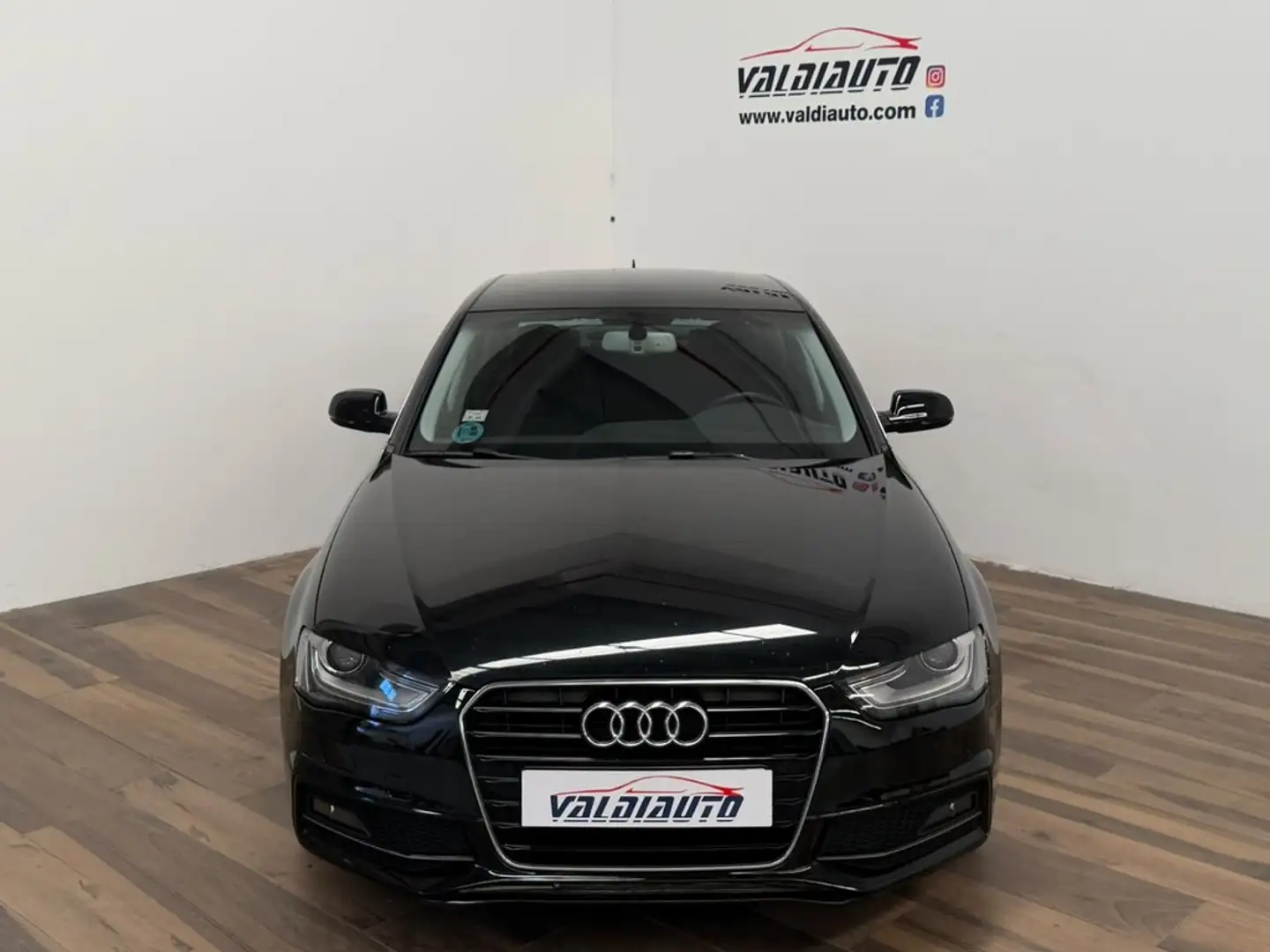 Audi A4 2.0 TDI clean diesel 190CV S line edit Negro - 2