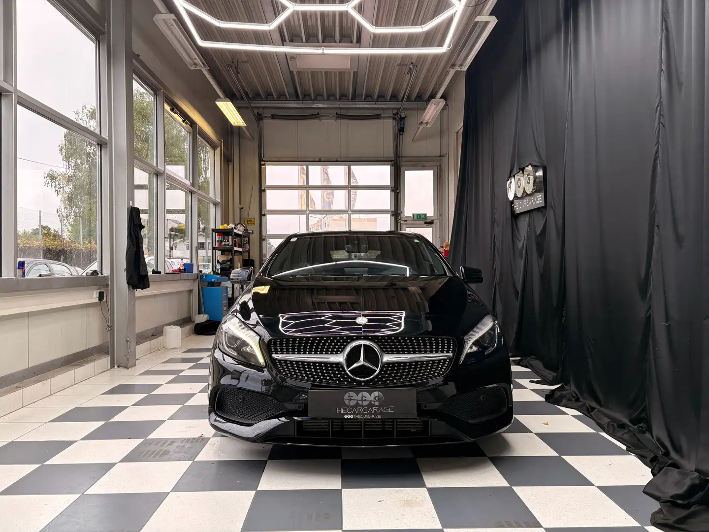 Mercedes-Benz A 200 A 200 CDI / d 4Matic (176.002) Schwarz - 2