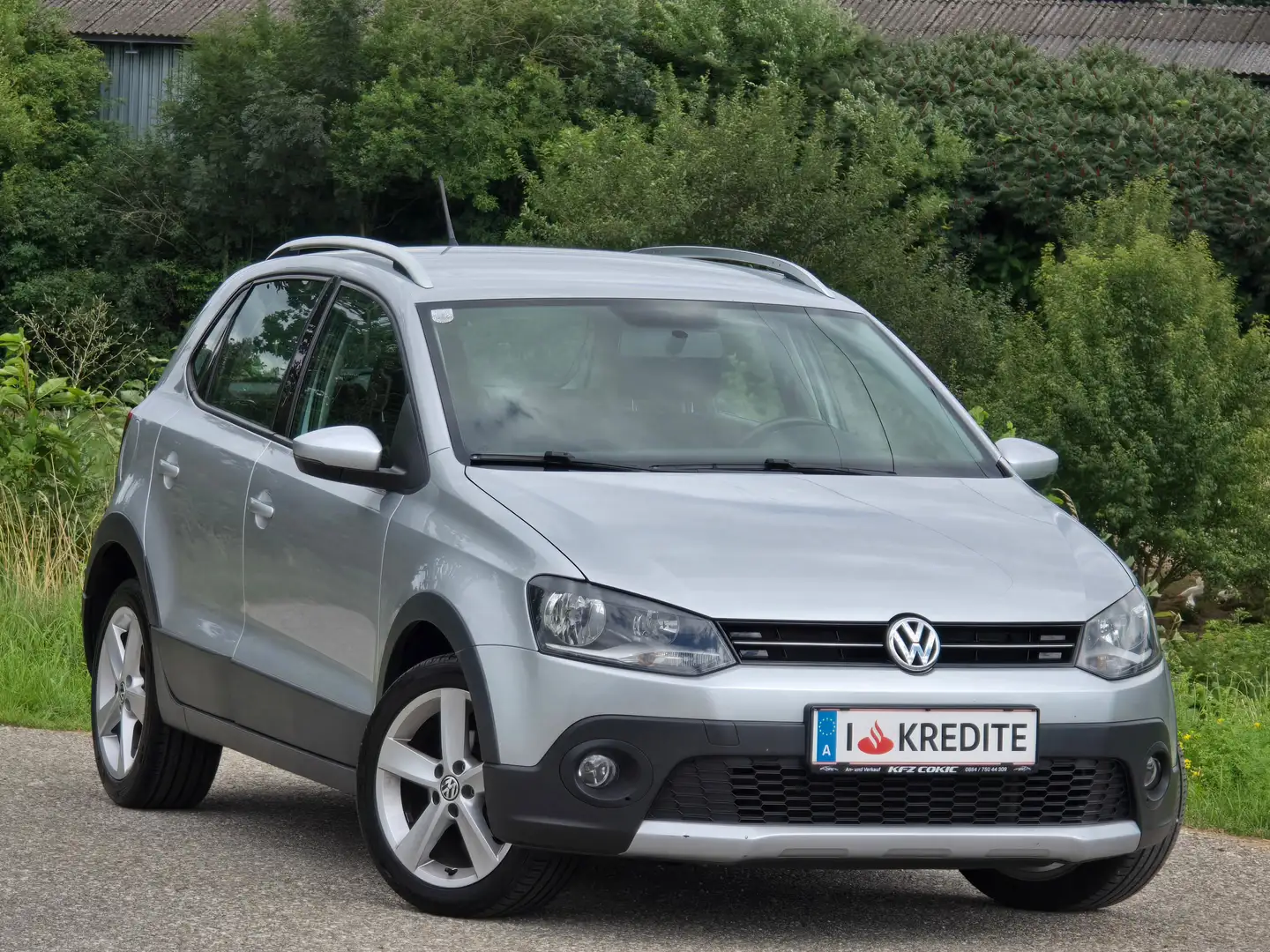 Volkswagen Polo Cross 12 Top* Kredit* Anhängerkupplung* Pickerl 03/26 Gris - 2