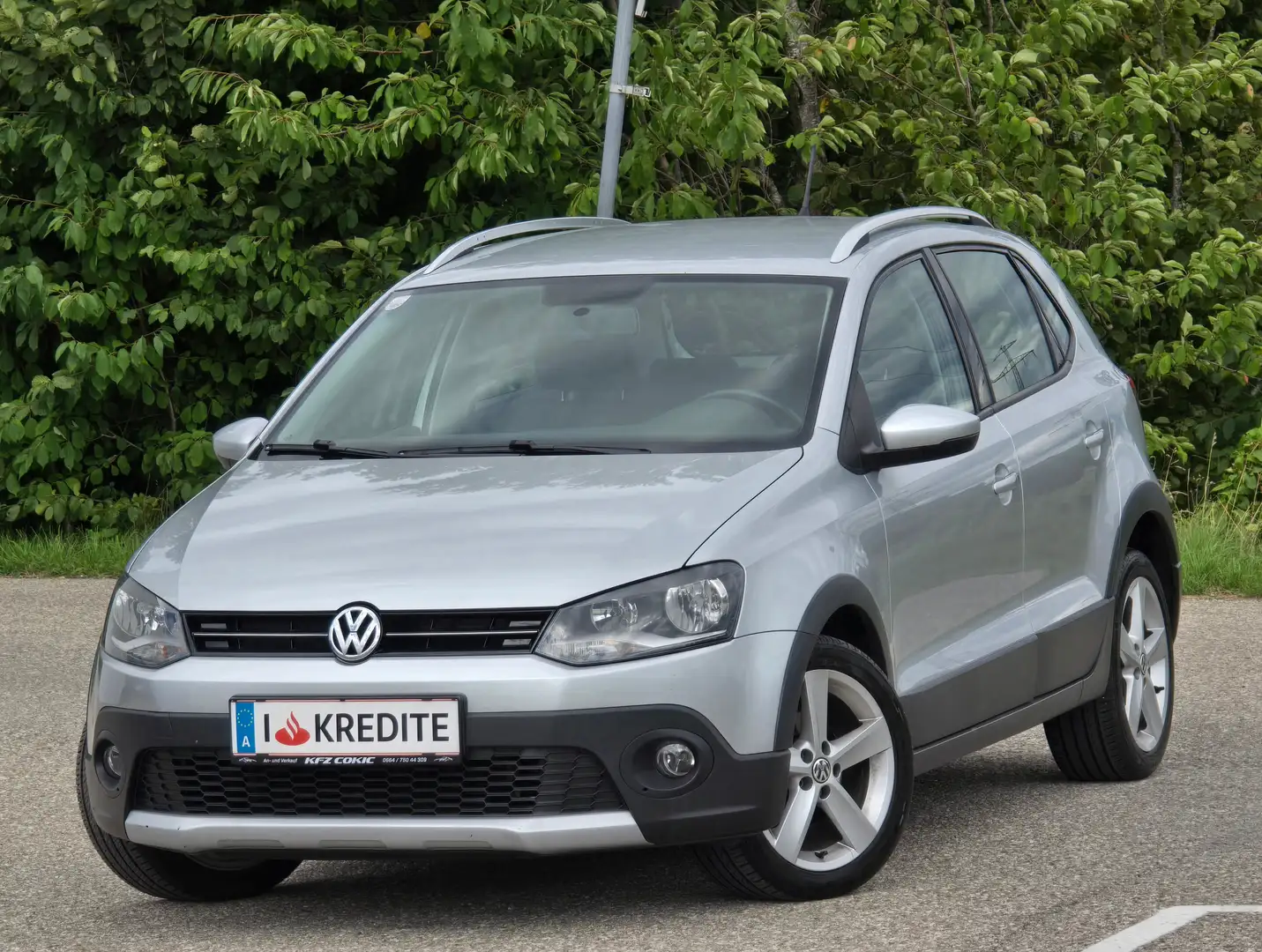 Volkswagen Polo Cross 12 Top* Kredit* Anhängerkupplung* Pickerl 03/26 Gris - 1