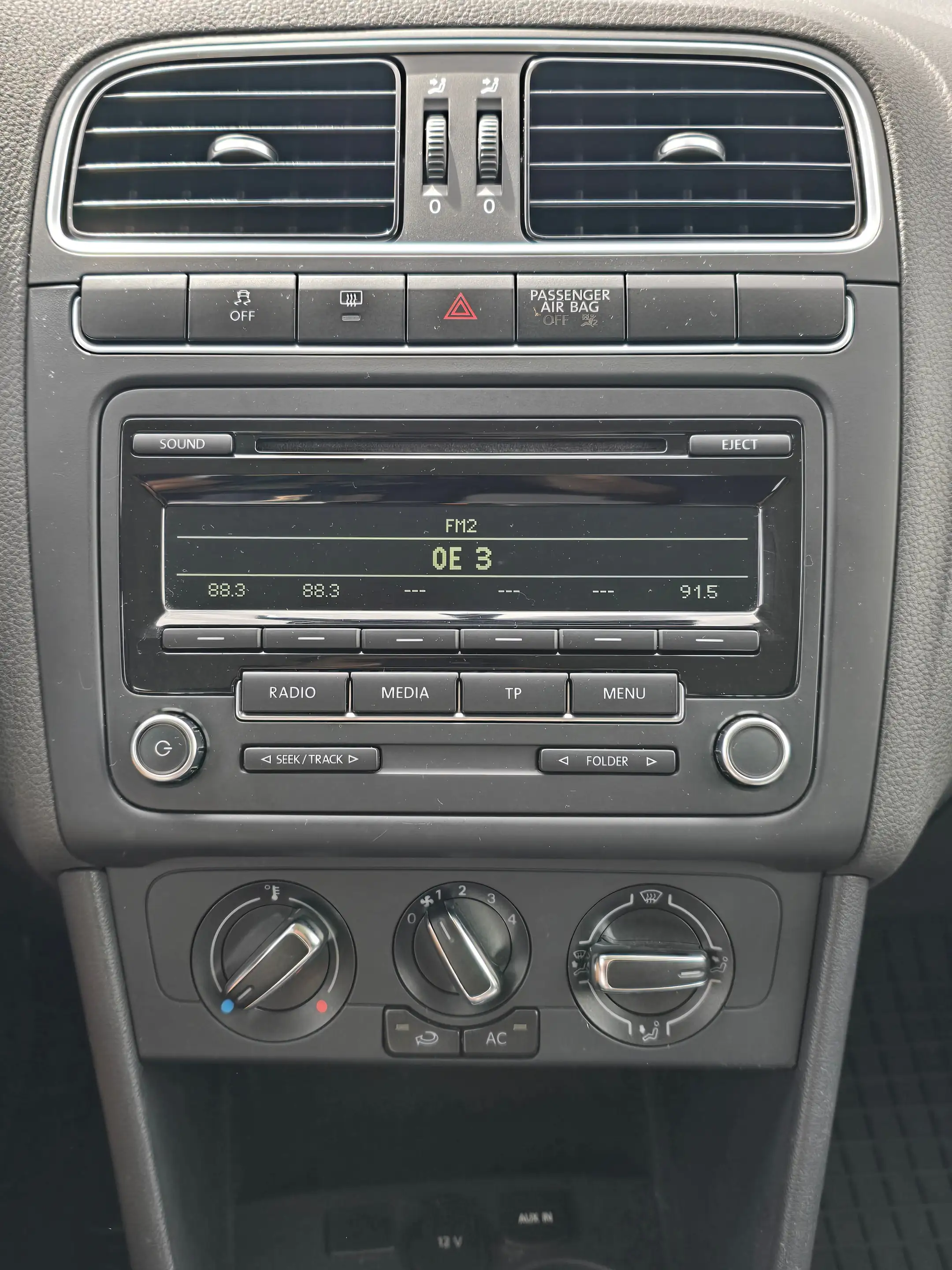 Volkswagen Polo Cross 12 Top* Kredit* Anhängerkupplung* Pickerl 03/26 — photo 13