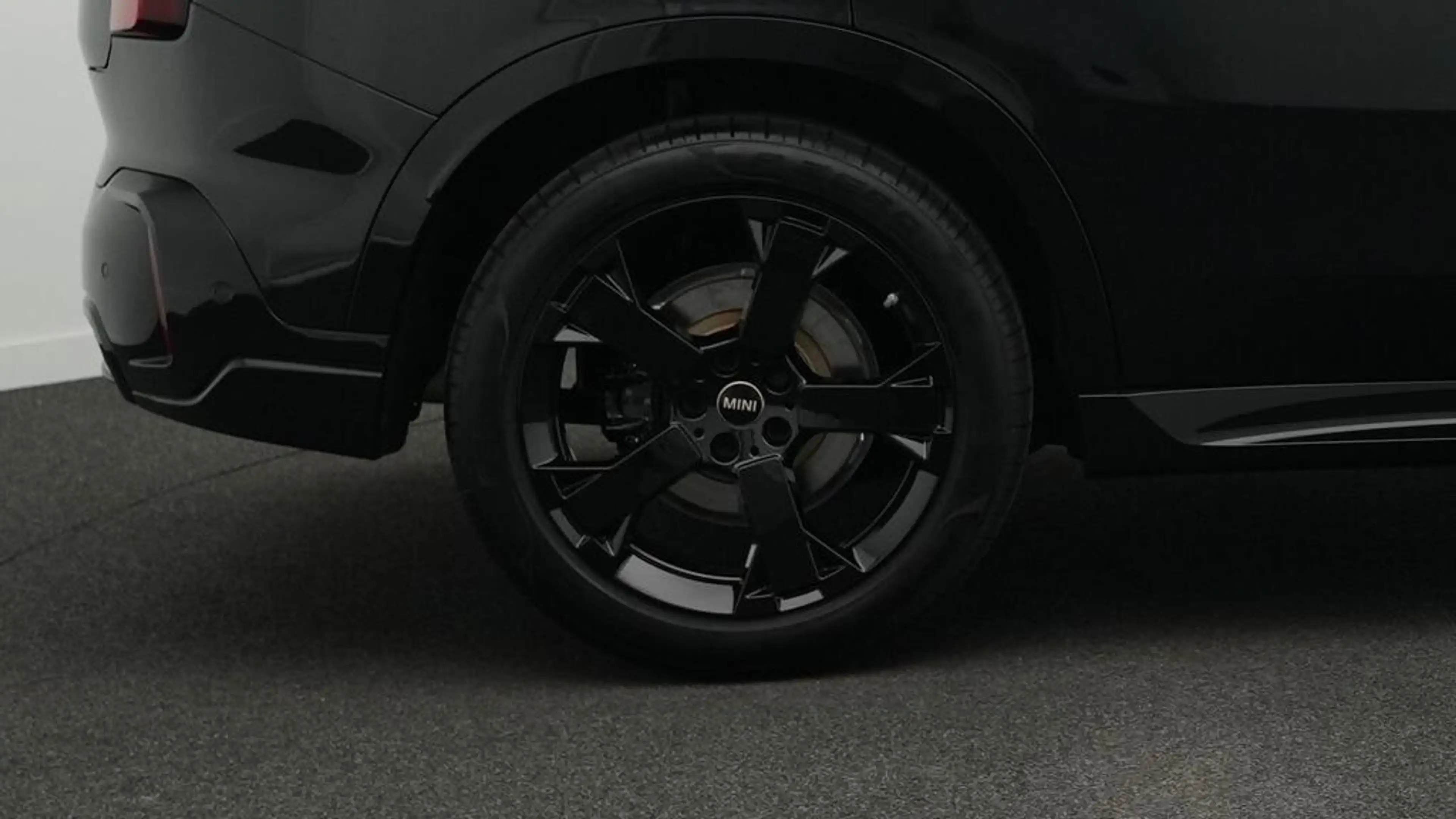 MINI Countryman C John Cooper Works Trim — photo 11