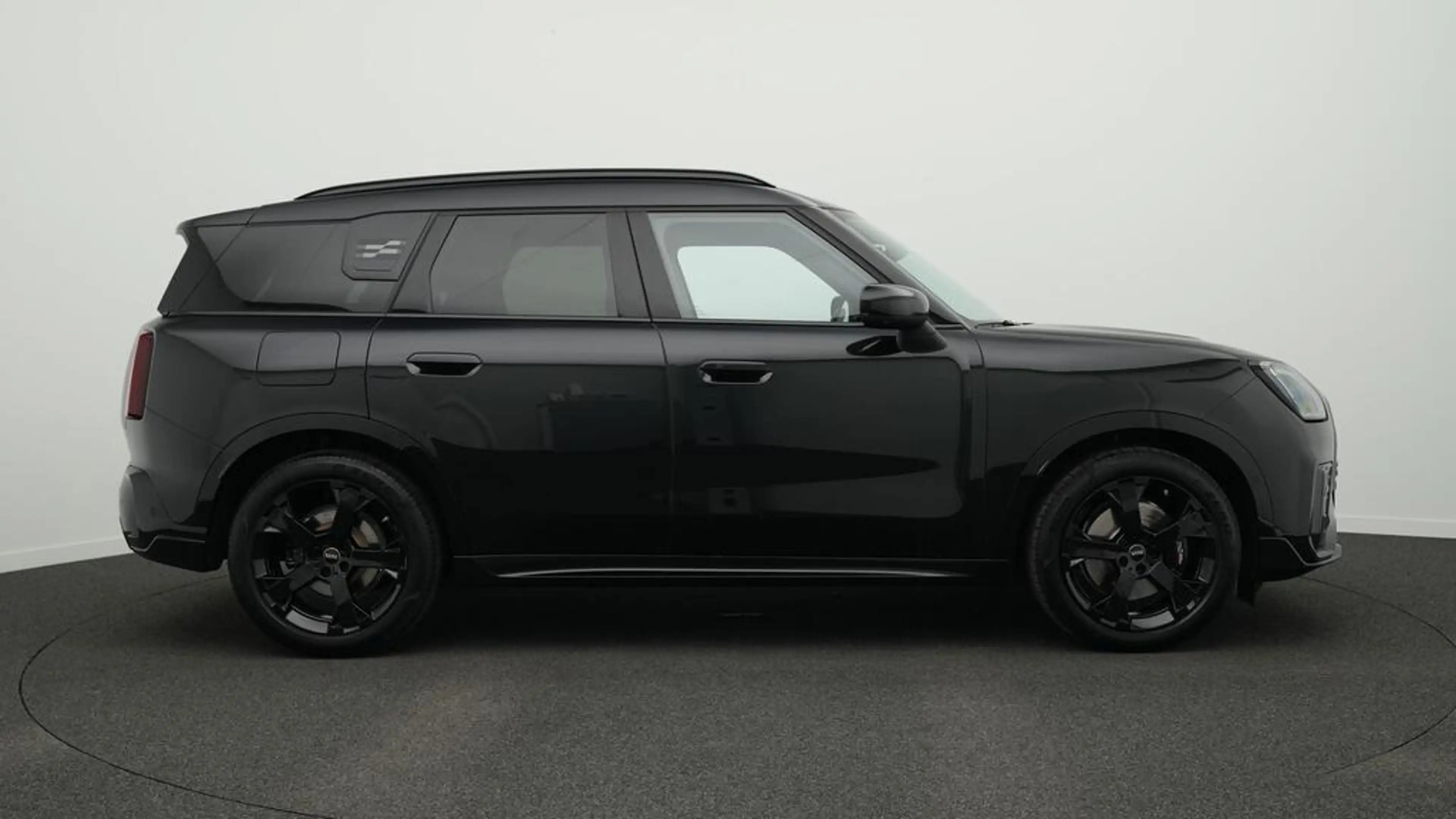 MINI Countryman C John Cooper Works Trim — photo 2