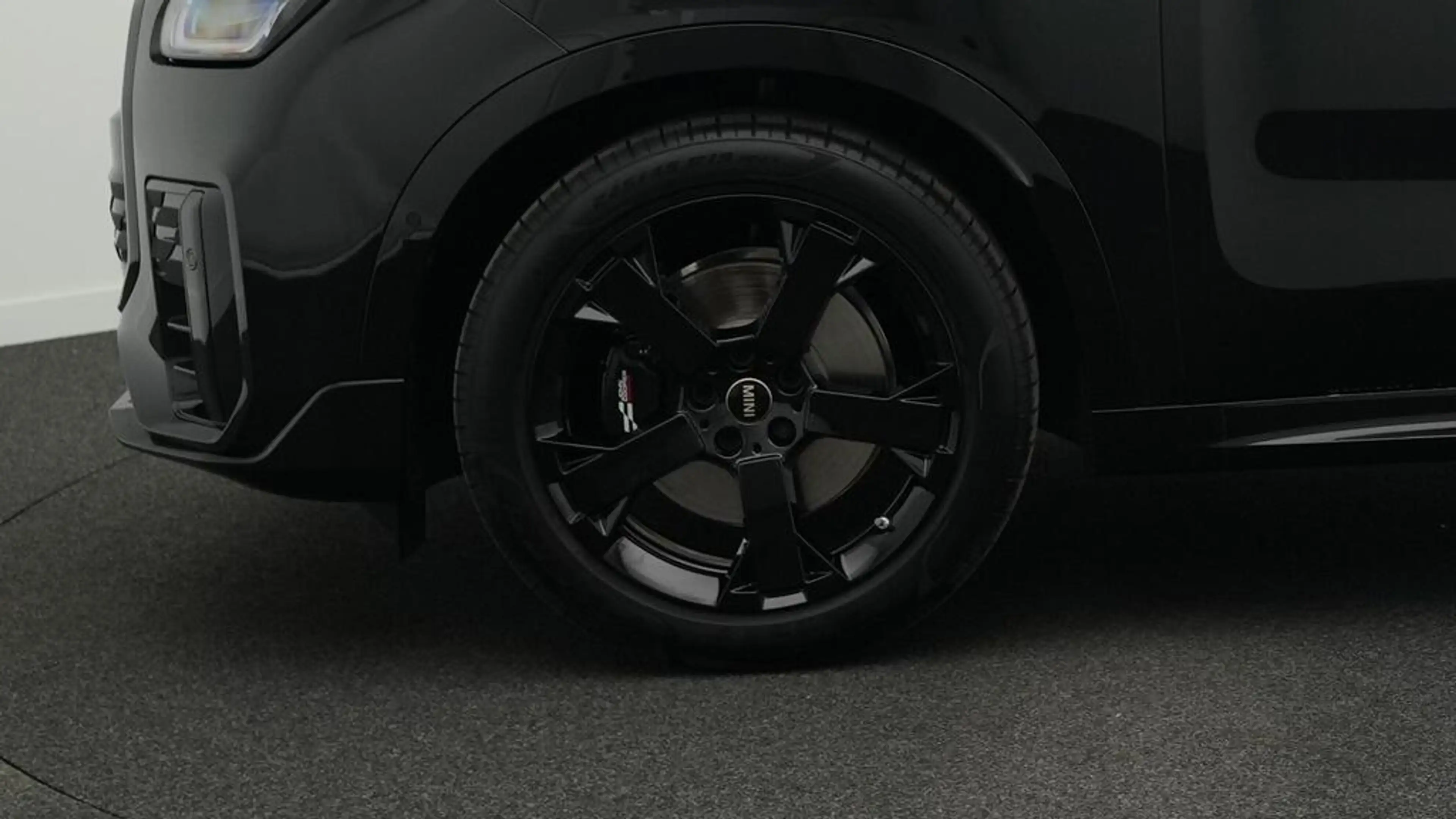 MINI Countryman C John Cooper Works Trim — photo 12