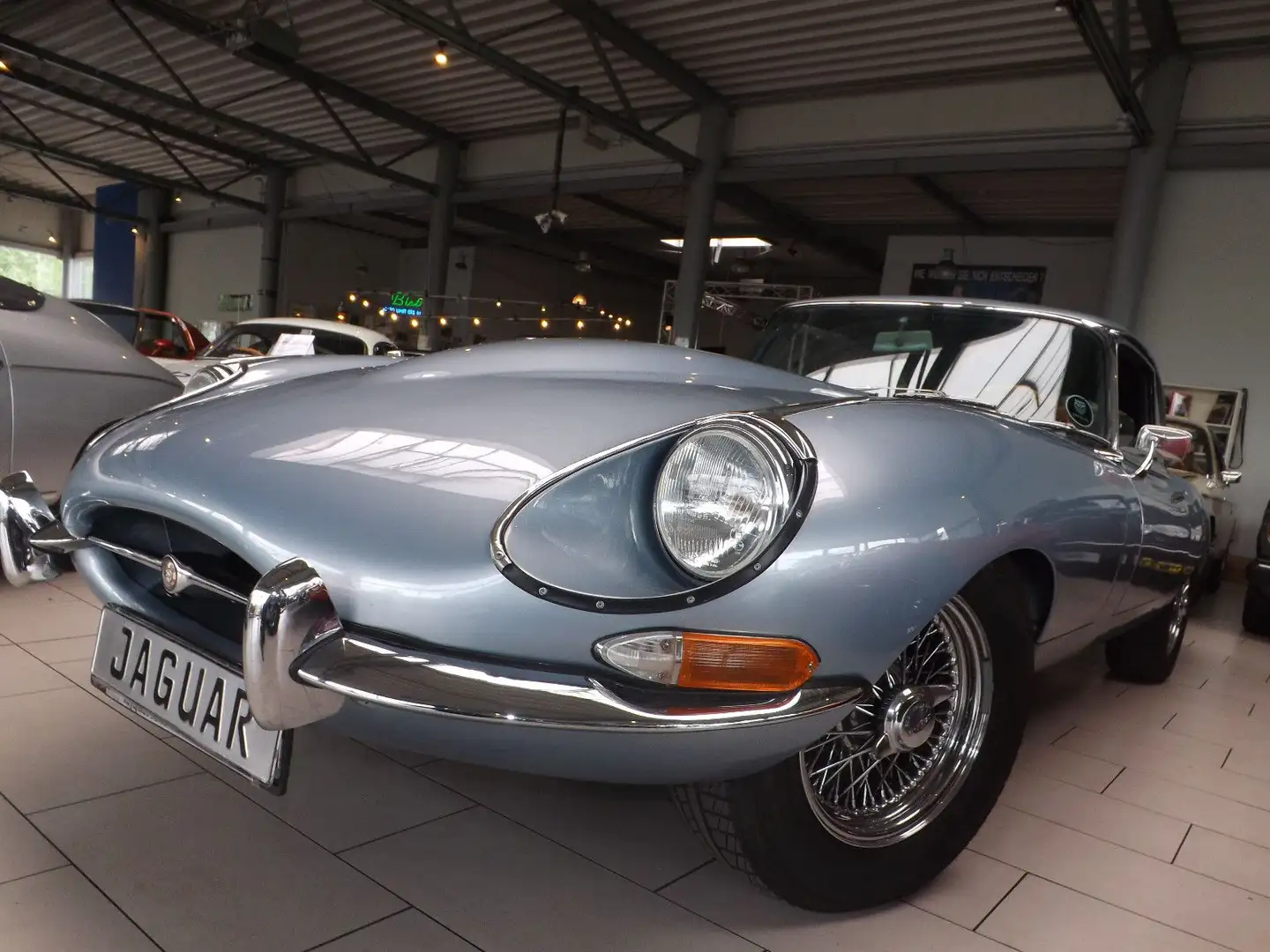 Jaguar E-Type 4.2 (2+2!)-Katze für alle Gelegenheiten! - 1