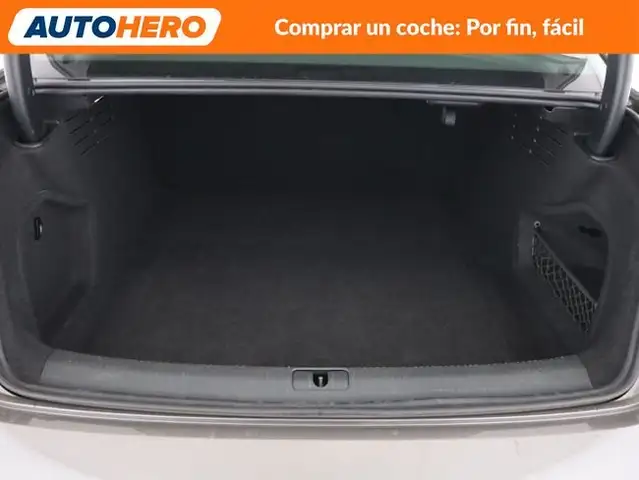 Audi A4 view 18