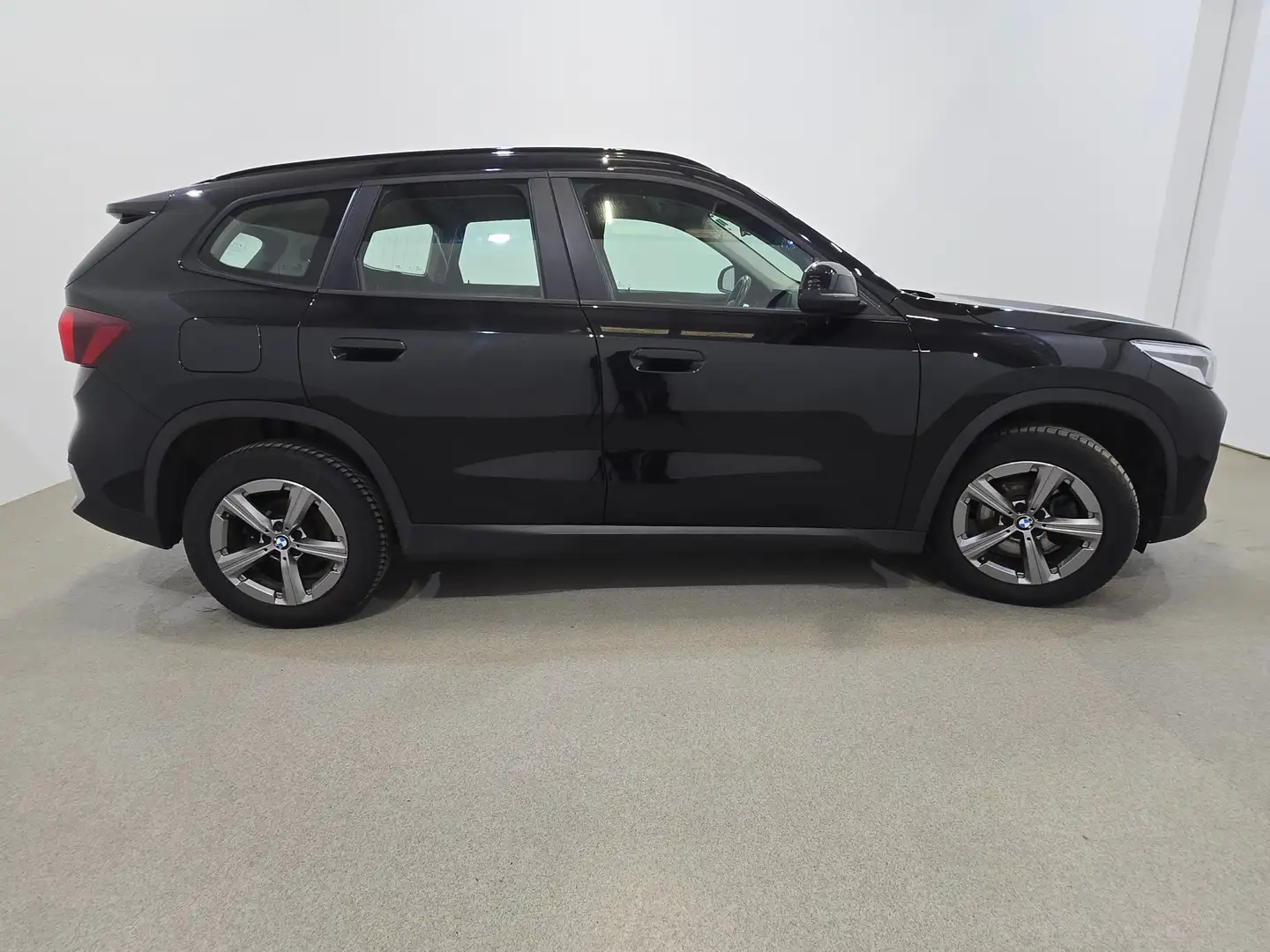 BMW X1 X1 2.0 sDrive18d Facelift Aut. LED Schwarz - 2