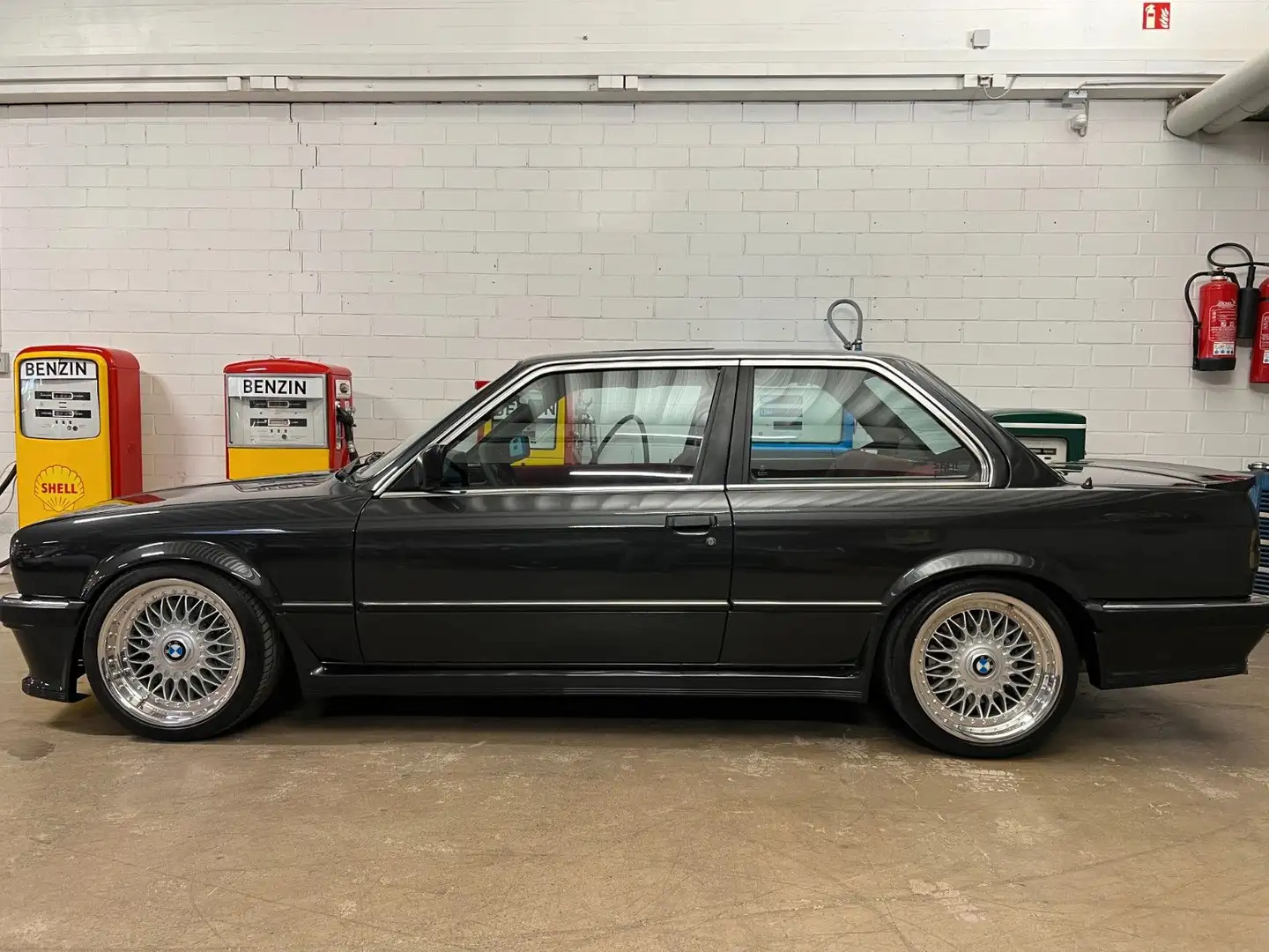 BMW 325 i 4.0l V8 eingetragen Grey - 1