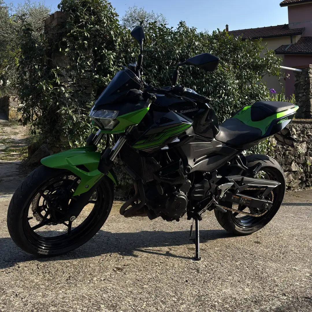 Kawasaki Z 400 Negro - 1
