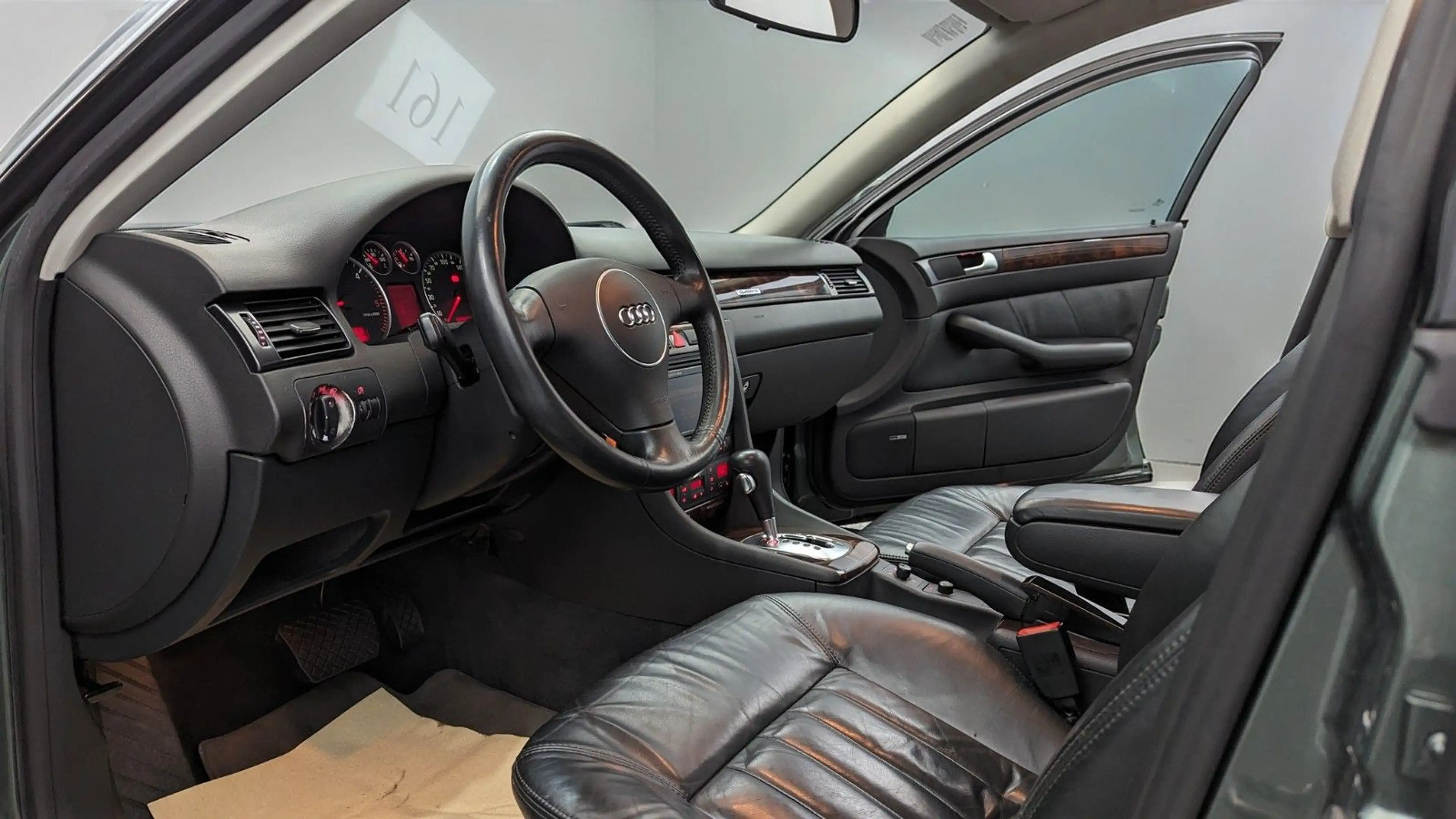 Audi A6 allroad 2.5TDI q Tip*2.Hand*Scheckheft*MEGAVO — photo 10