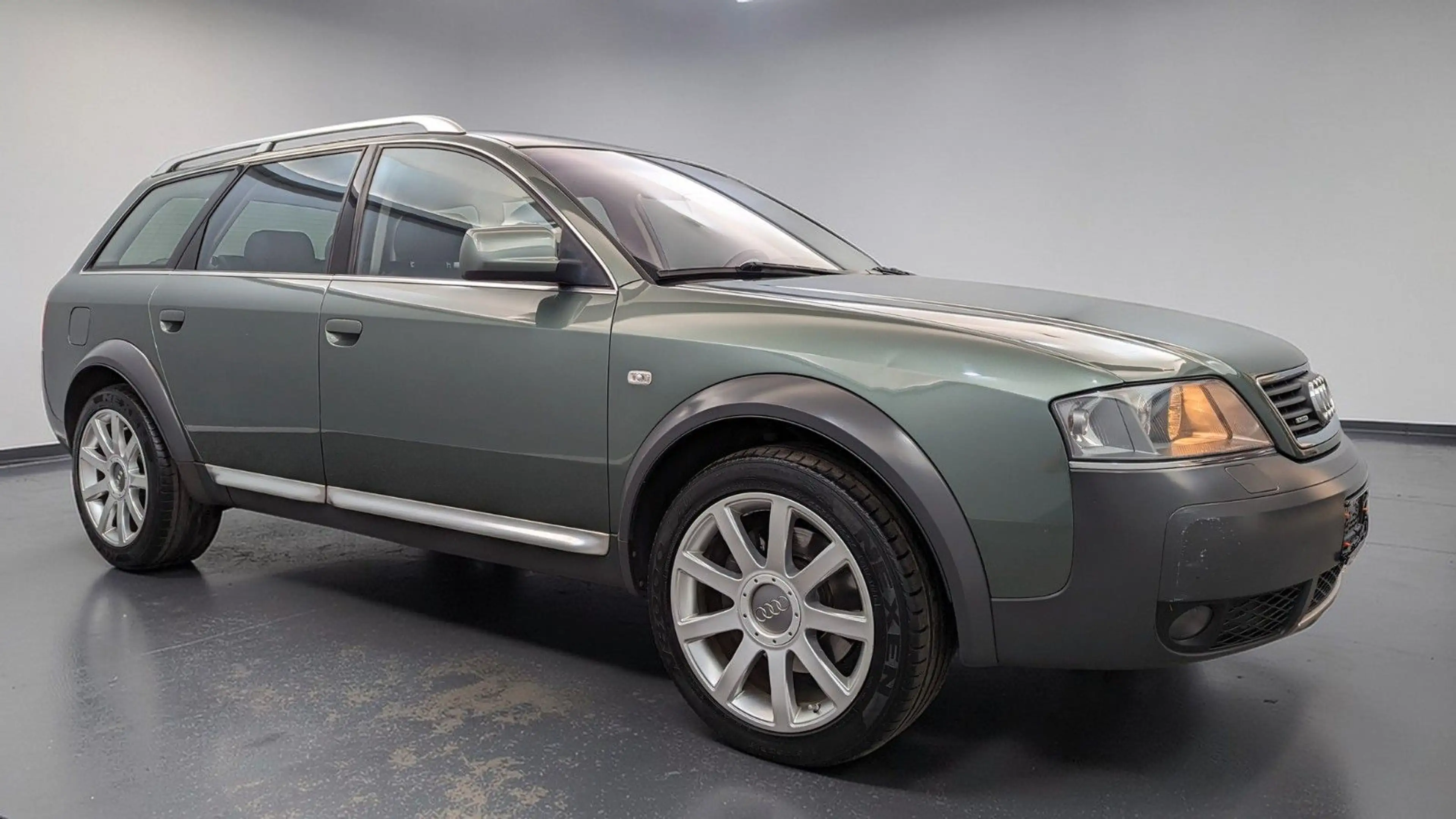 Audi A6 allroad 2.5TDI q Tip*2.Hand*Scheckheft*MEGAVO — photo 4