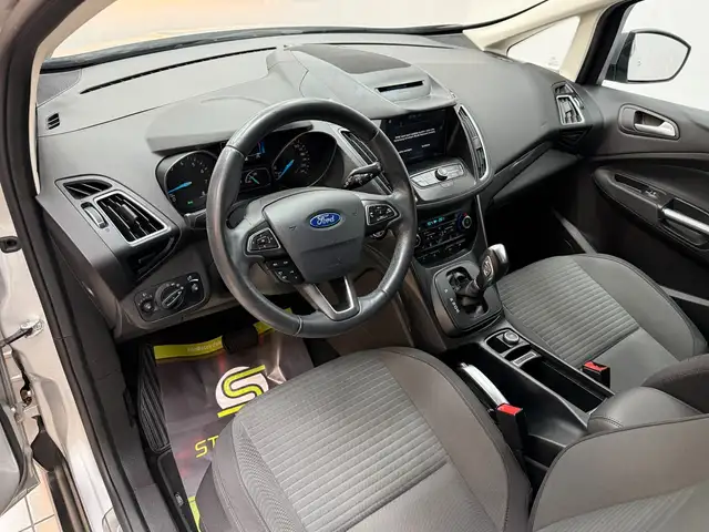 Ford C-Max view 9
