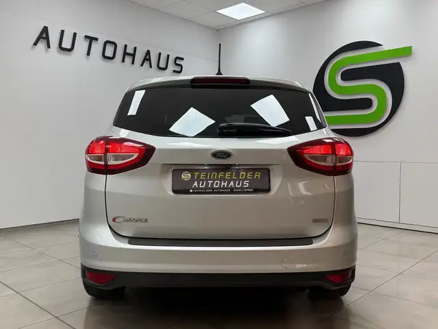 Ford C-Max view 6