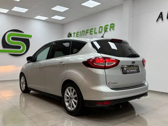Ford C-Max view 5