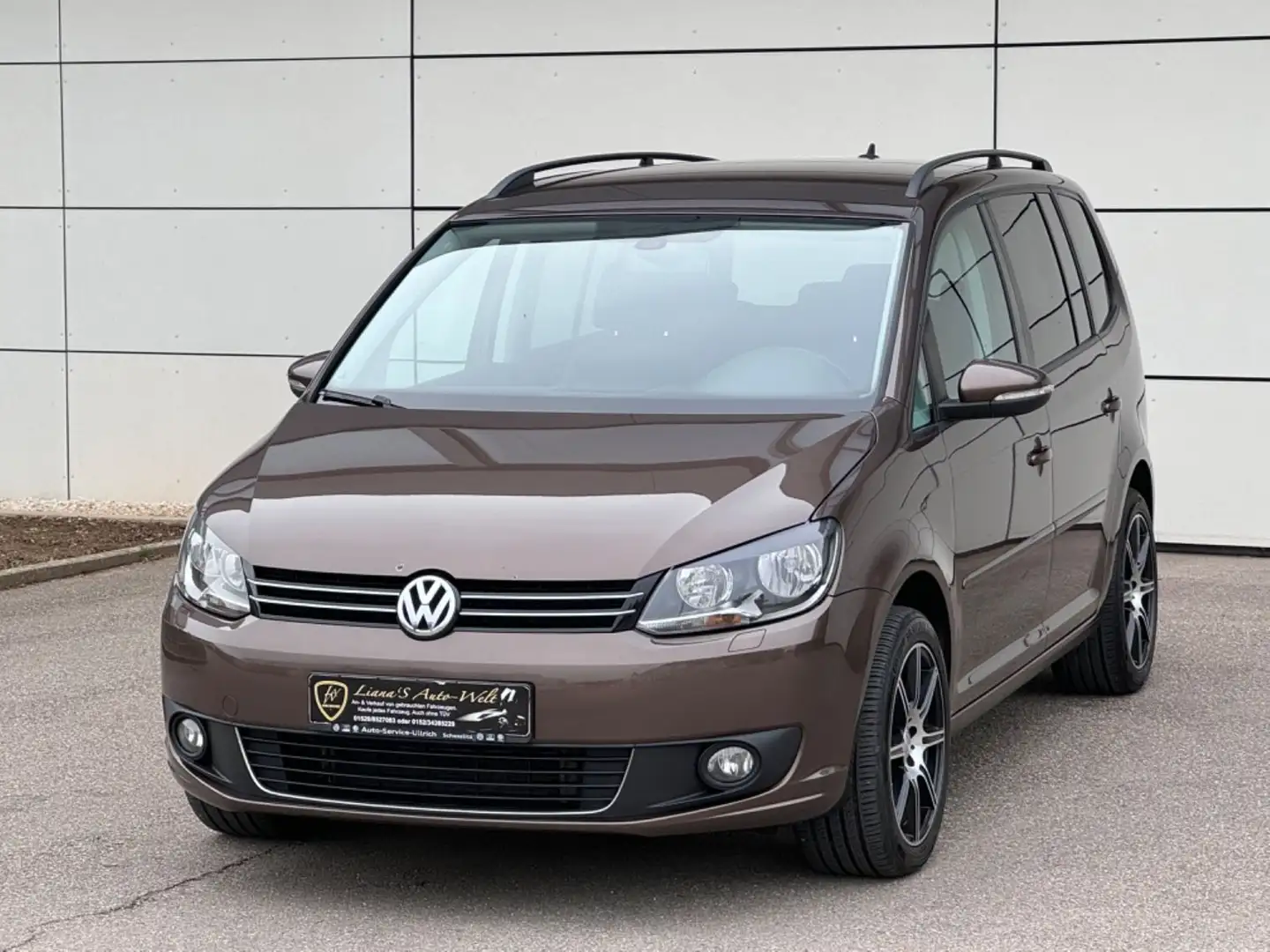 Volkswagen Touran Comfortline 6 Gang Navi Klima Sitzhei AHK Brown - 2