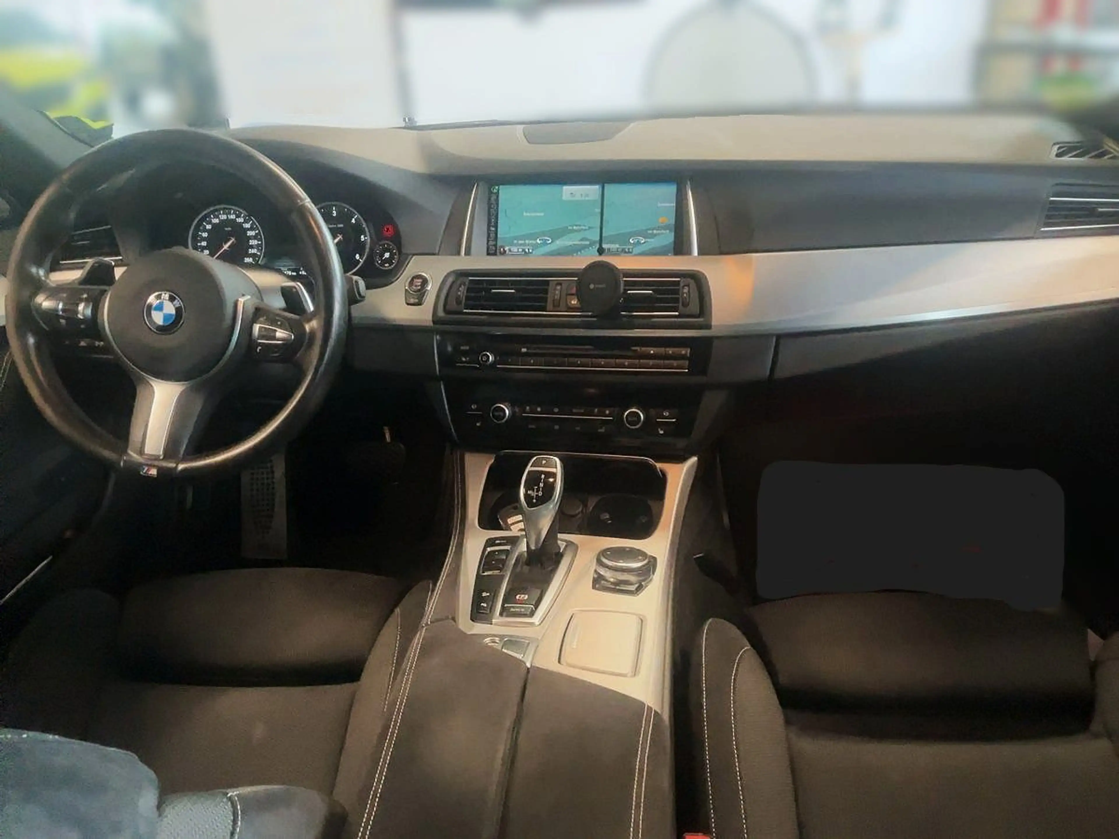 BMW 535 d xDrive M Sport*ACC*Standheizung*HUD*AHK* — photo 3