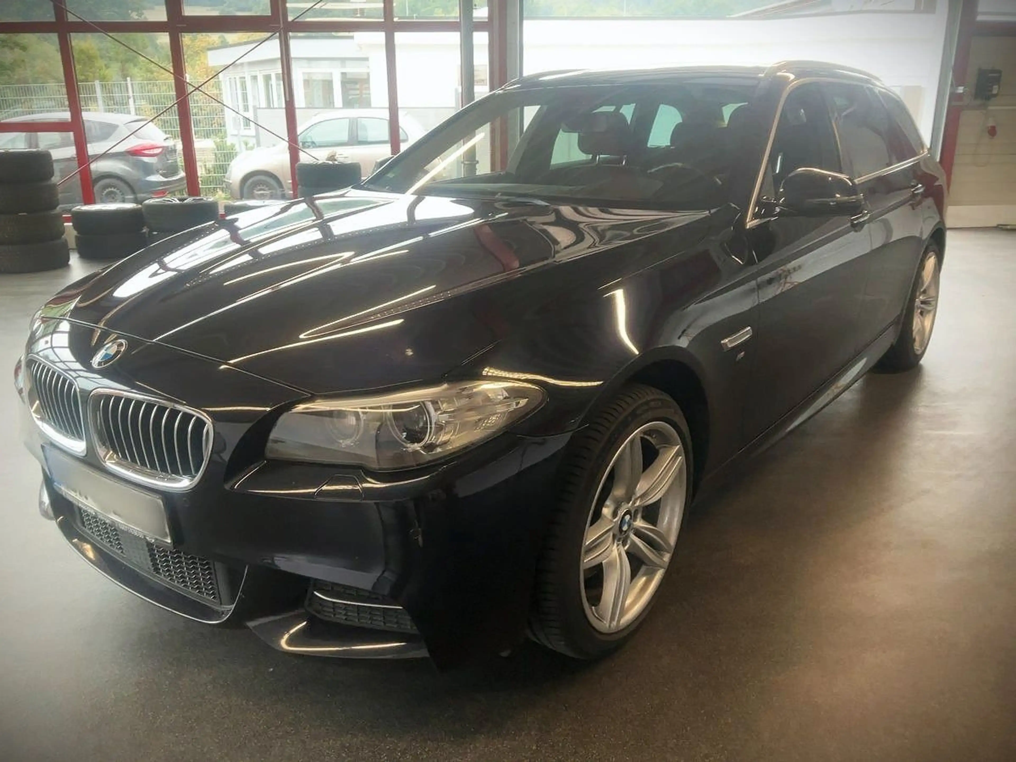 BMW 535 d xDrive M Sport*ACC*Standheizung*HUD*AHK*