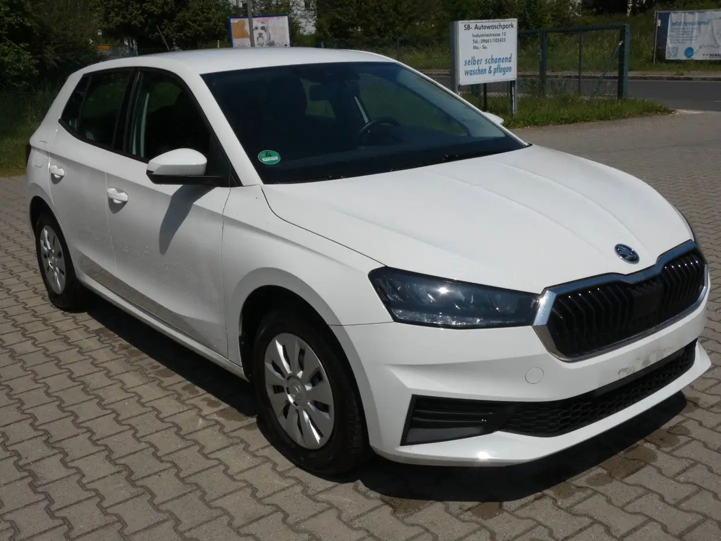 Skoda Fabia Ambition1.0i LED PDC Klima SHZ Weiß - 1