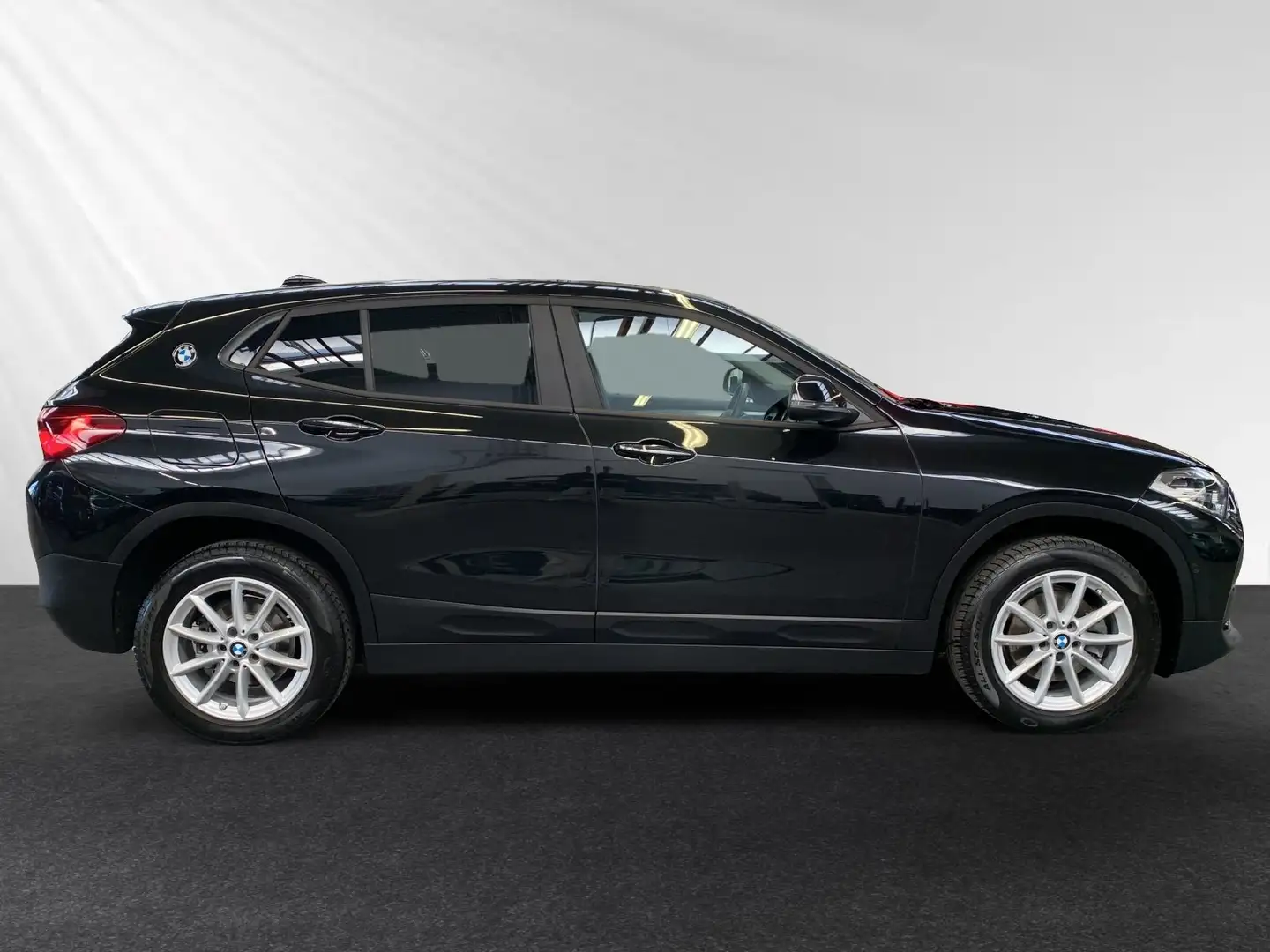 BMW X2 sDrive18i Adv.|Panorama|PDC|LED|Navi Nero - 2
