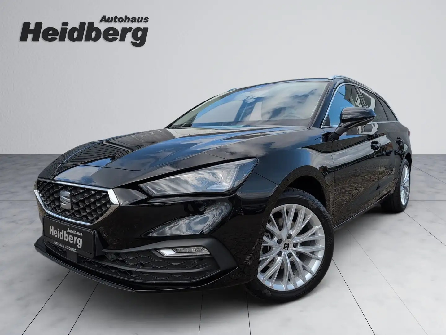 SEAT Leon ST 1.5 eTSI XCELLENCE Pa.: XL AHK-schw ACC Keyless Negro - 1