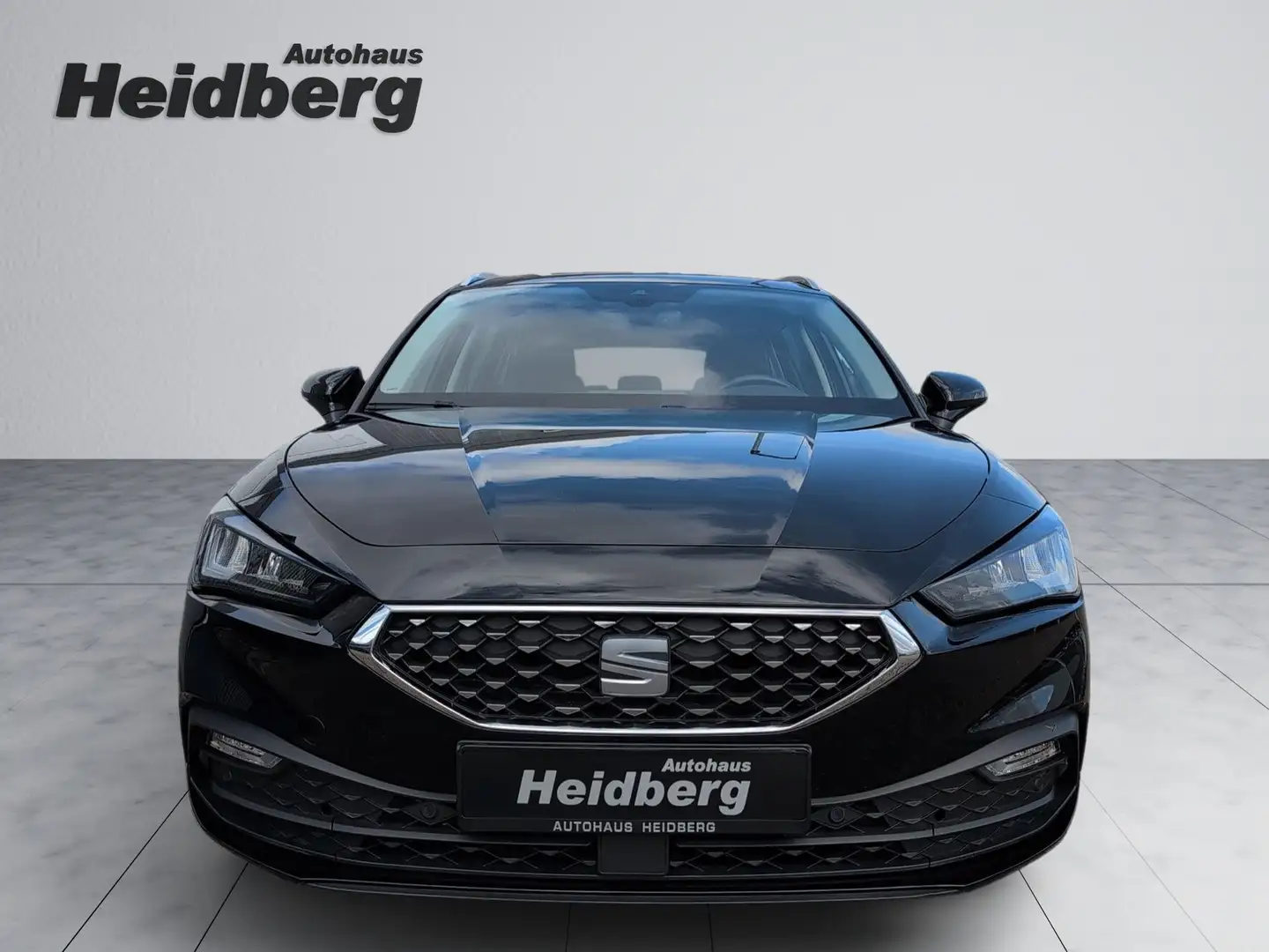 SEAT Leon ST 1.5 eTSI XCELLENCE Pa.: XL AHK-schw ACC Keyless Negro - 2