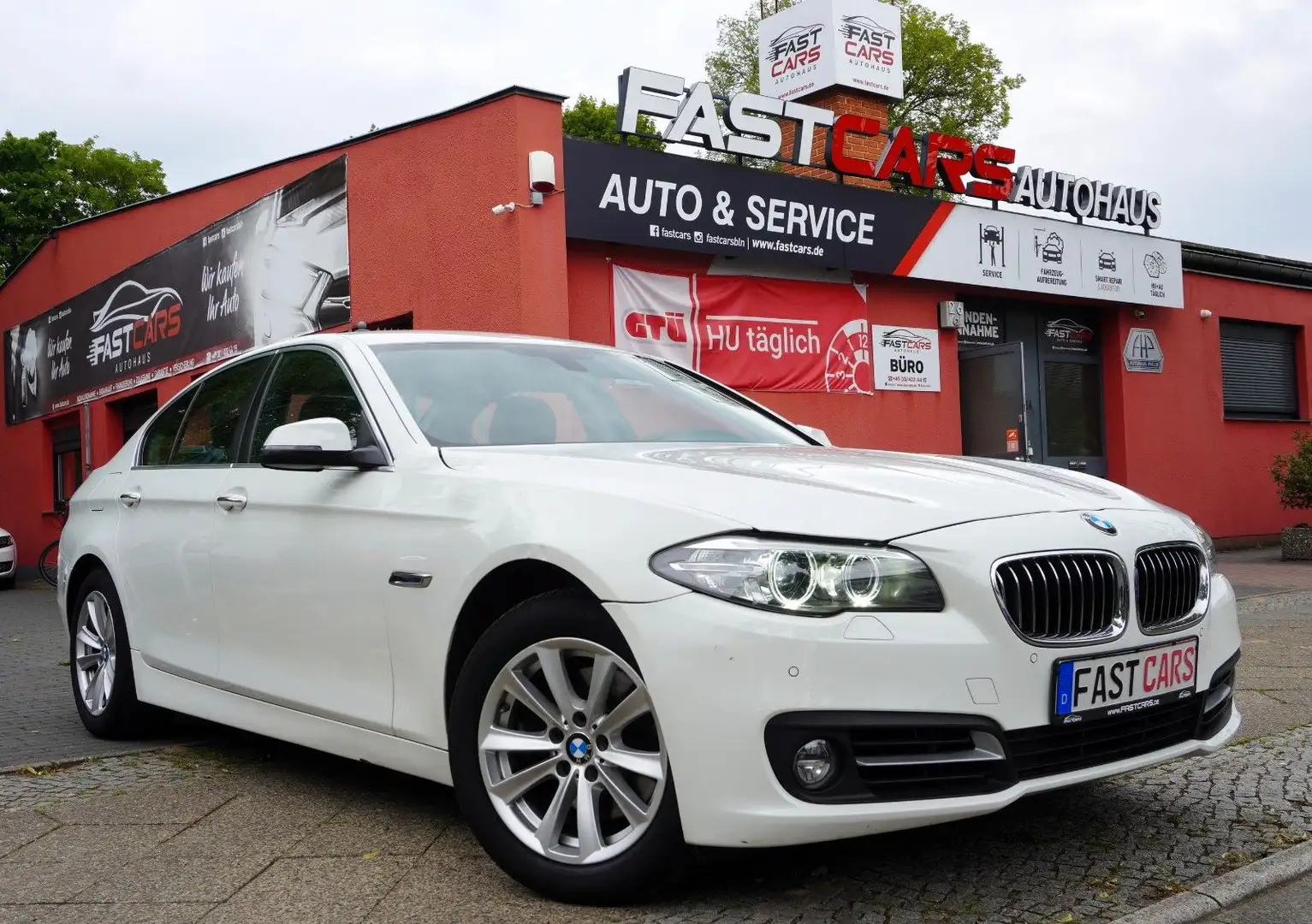 BMW 520 d xDrive Tempomat Kamera Navi SHZ PDC TOP ! Wit - 1