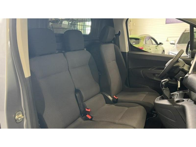 Peugeot Partner Van MWB L2 — photo 10