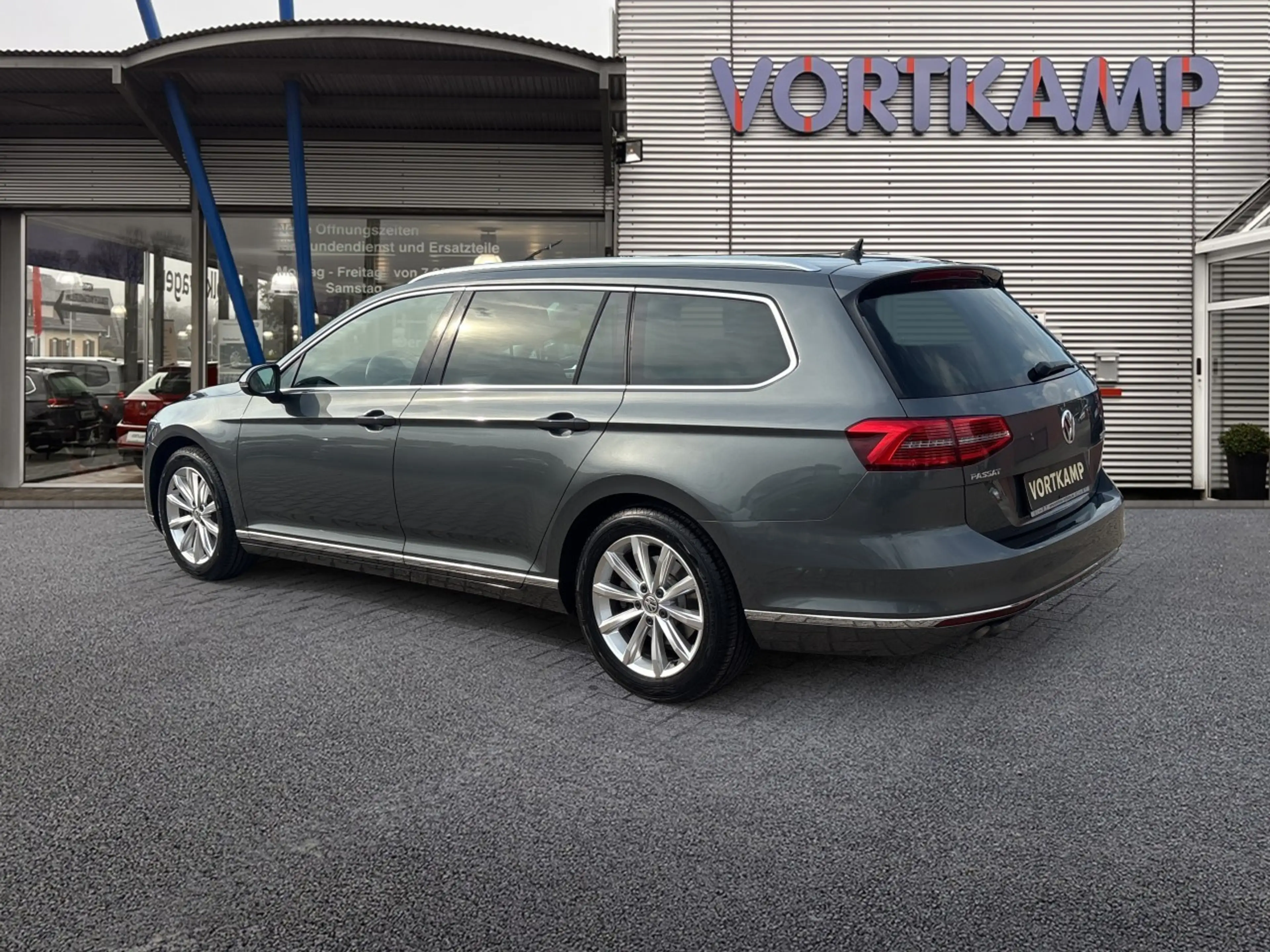 Volkswagen Passat Variant Highline Sitzklima/LED/DAB — photo 8