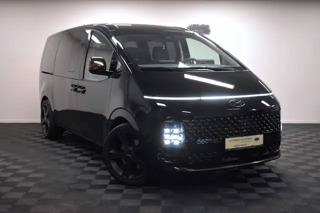 Hyundai STARIA Signature*7-SITZ*360°*ACC*BOSE*LEDER*LED