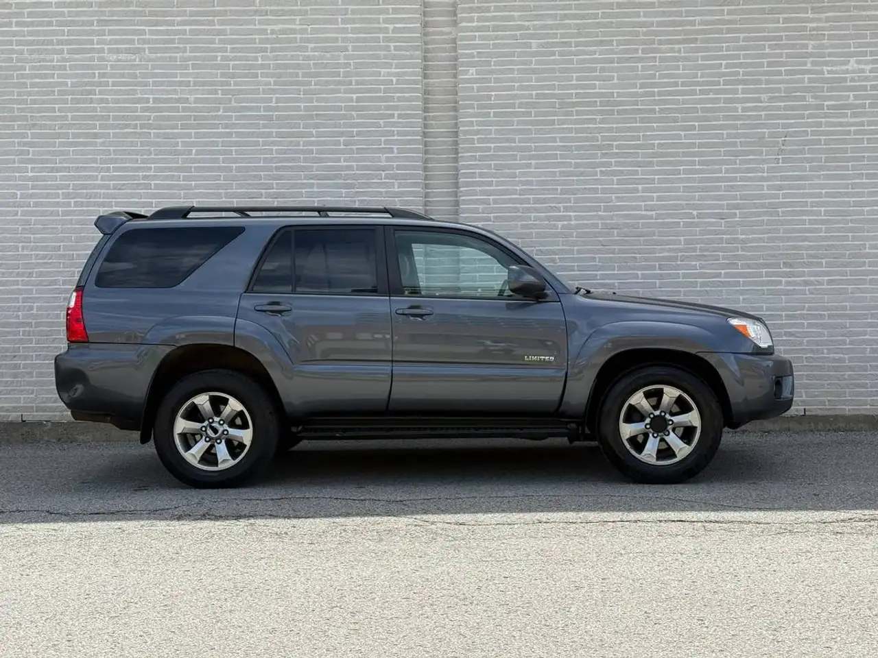 Toyota 4-Runner photo Toyota 4-Runner