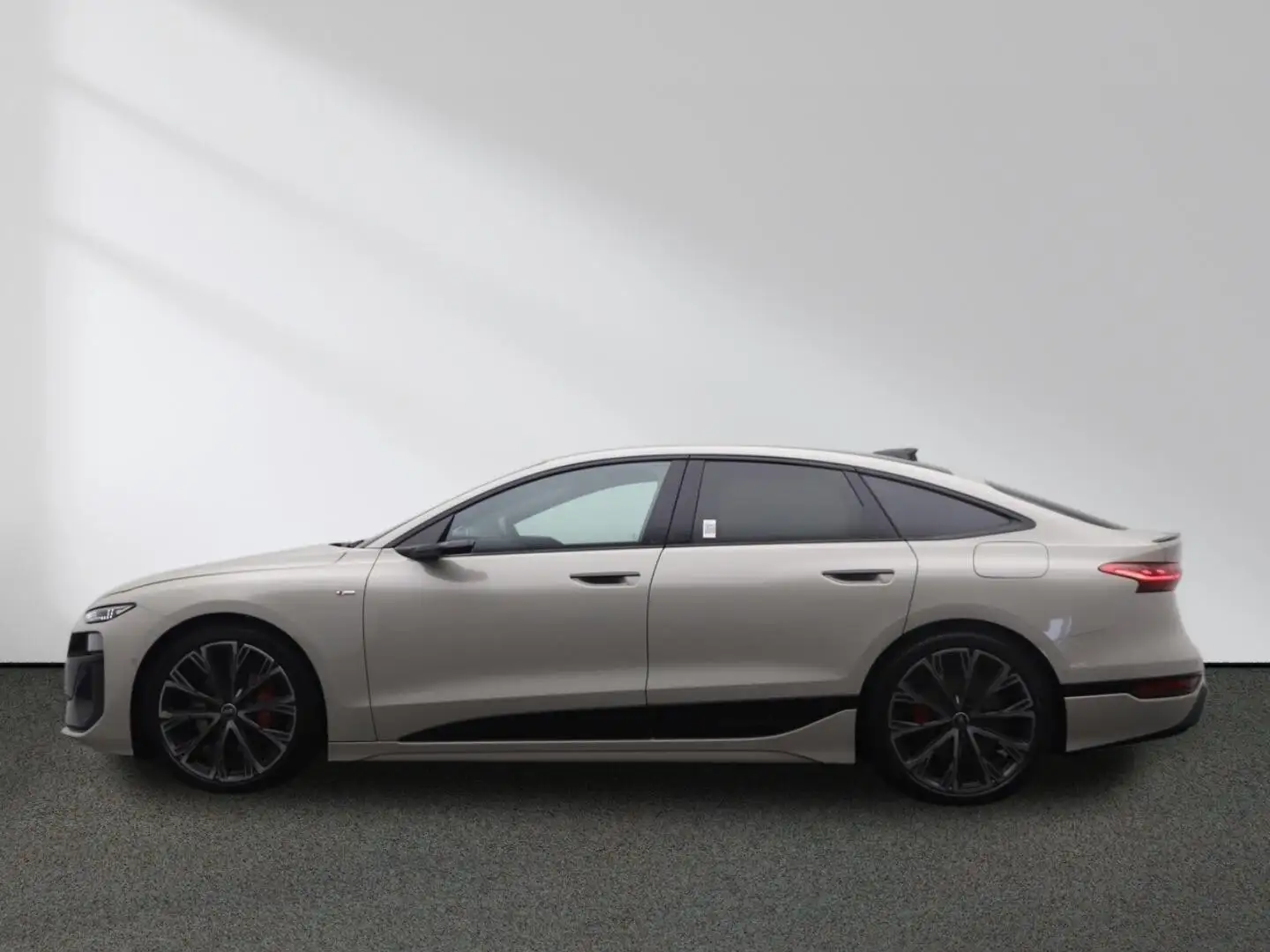Audi A6 Sportback e-tron edition one S line quattro Beige - 2