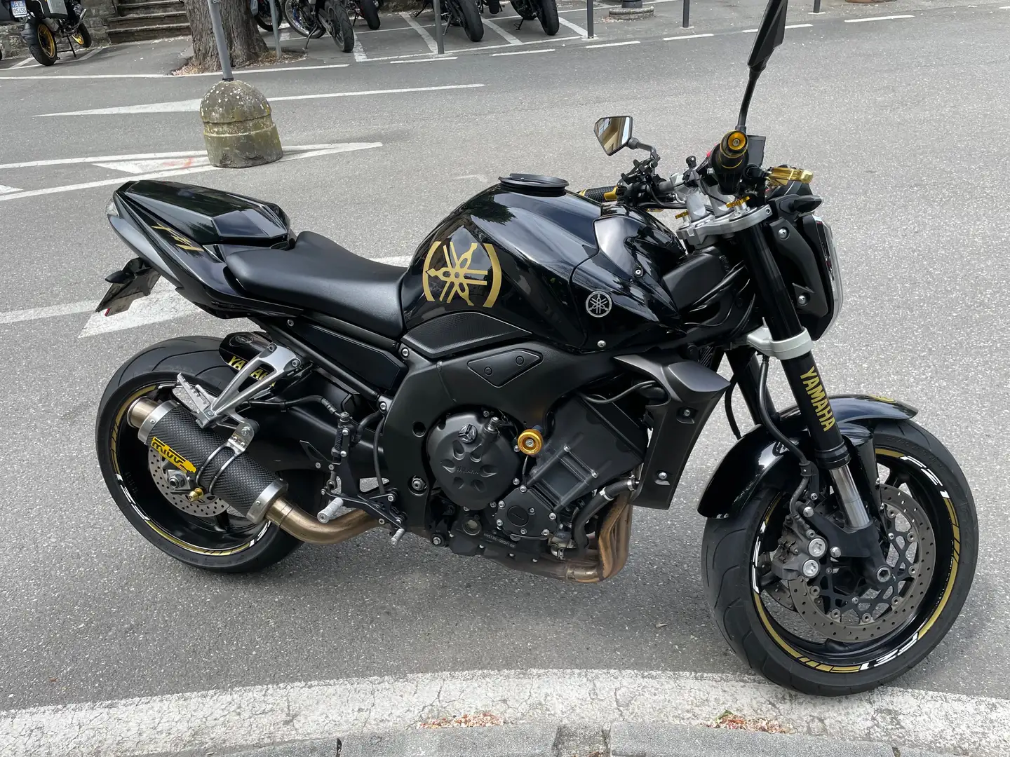 Yamaha FZ 1 Naked Negru - 1