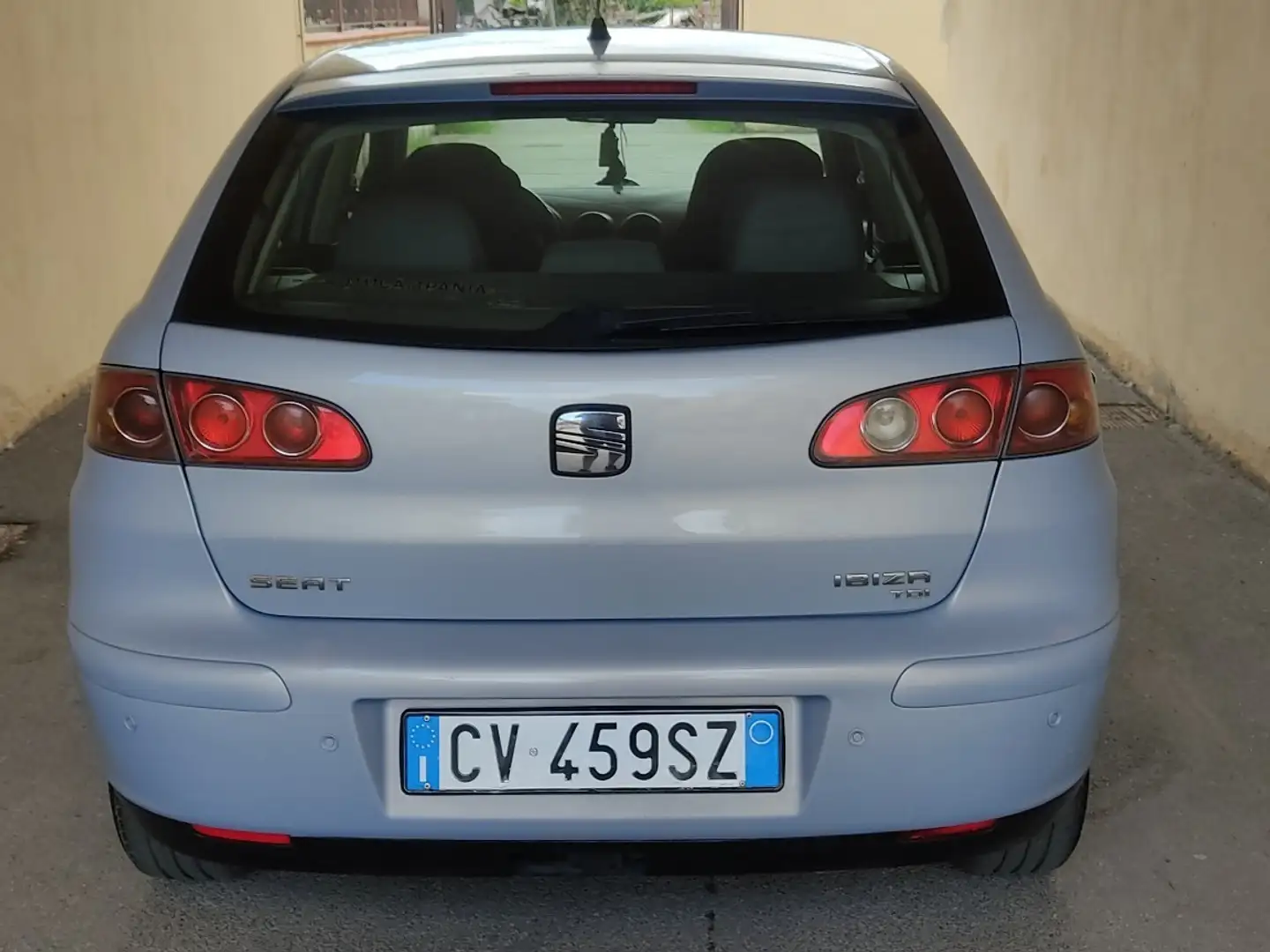 SEAT Ibiza 5p 1.4 tdi Stylance 80cv Grigio - 2