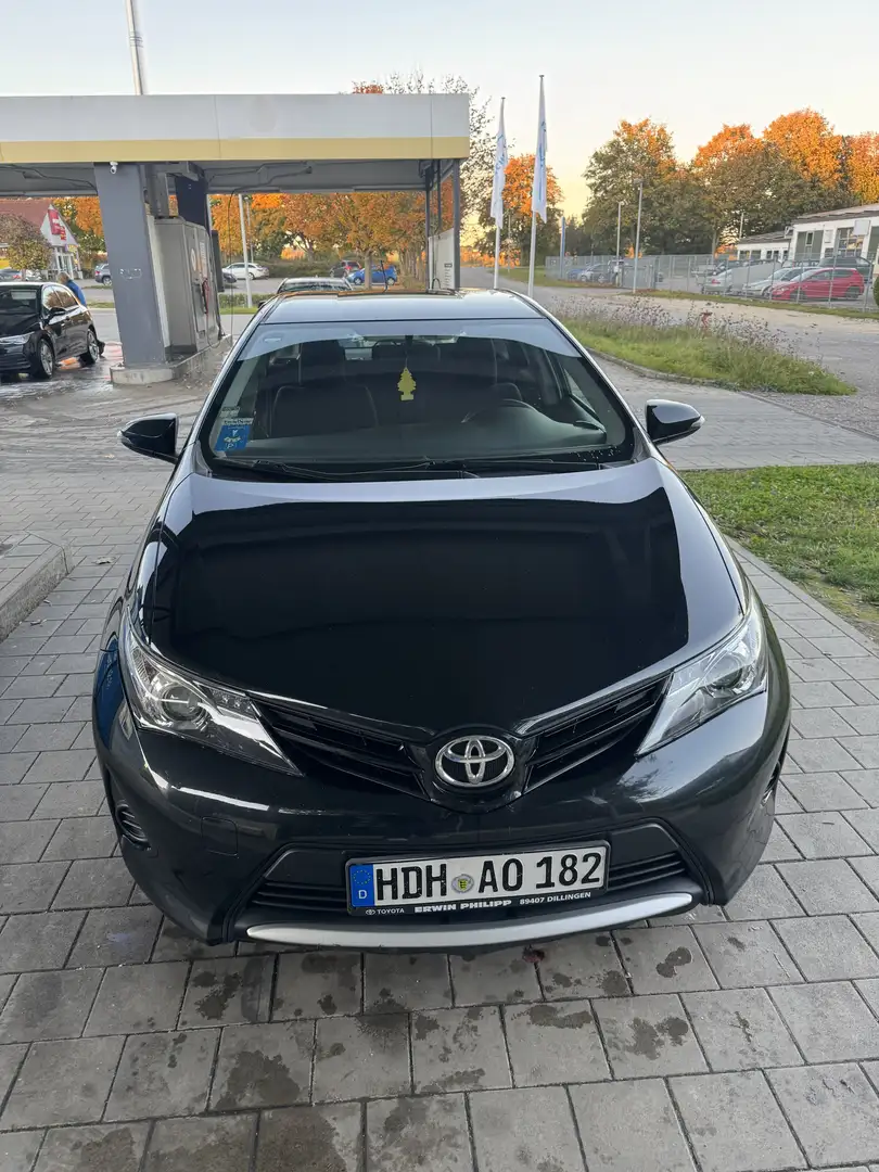 Toyota Auris 1.33 Dual-VVT-i Life Plus - 1