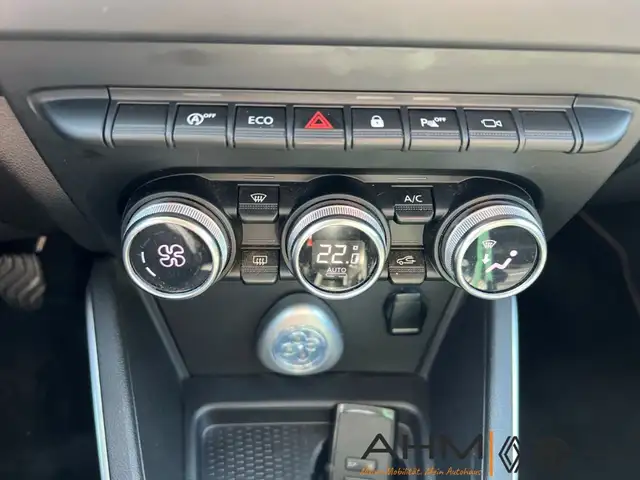 Dacia Duster view 25