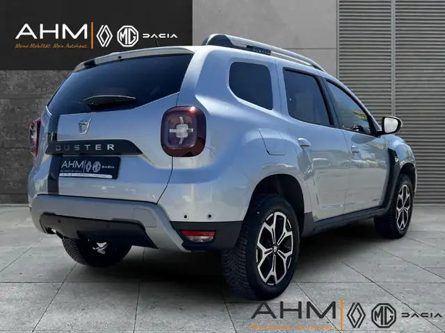 Dacia Duster view 2