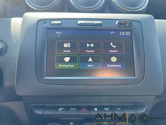Dacia Duster view 26