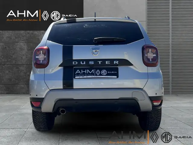 Dacia Duster view 4