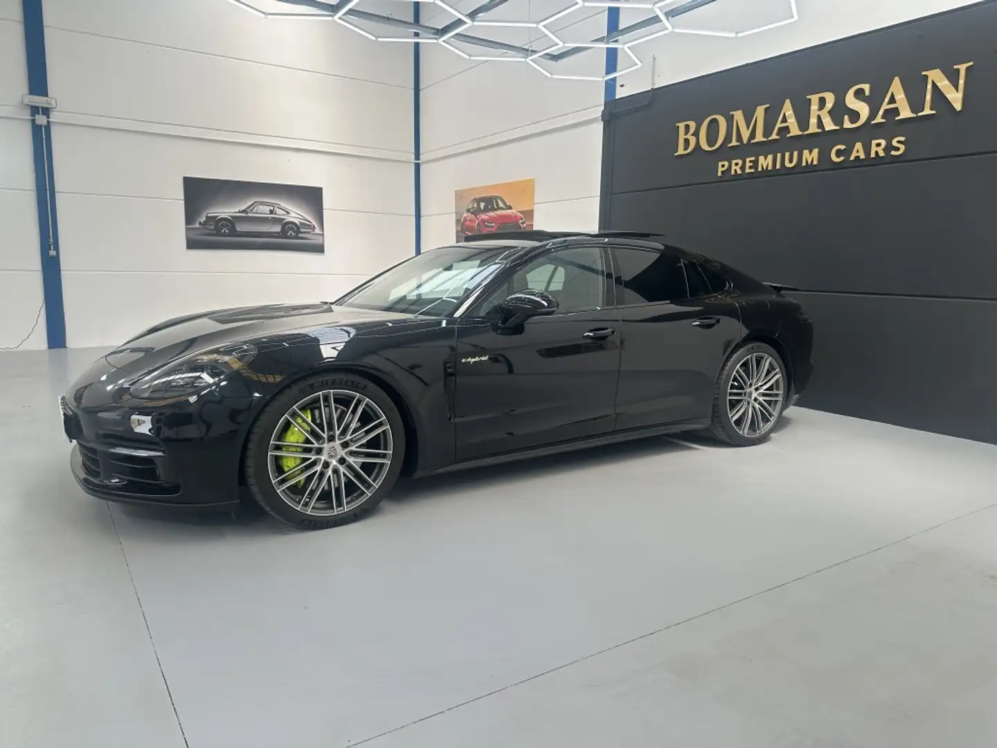 Porsche Panamera 4 e-Hybrid Negro - 2