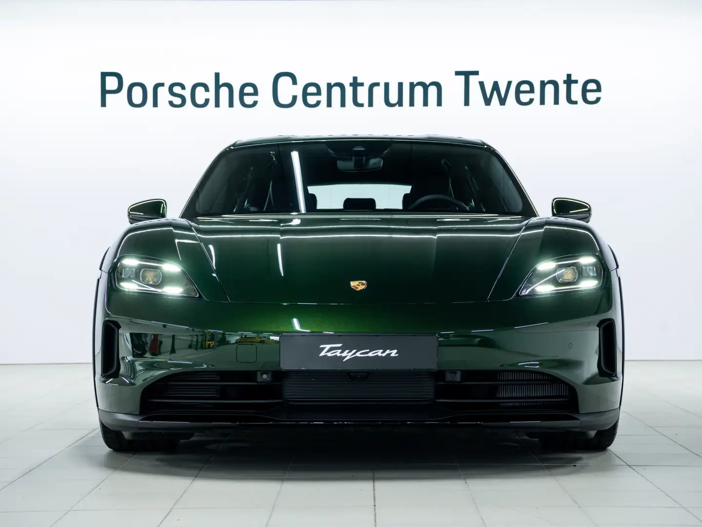 Porsche Taycan 4 Cross Turismo Groen - 2