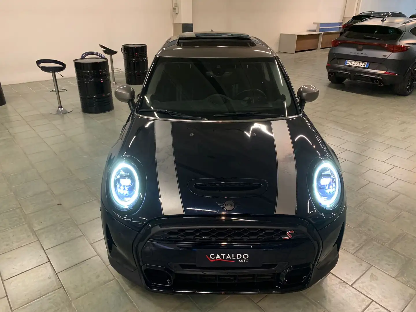 MINI Cooper S Mini IV F55 2021 5p 5p 2.0 Resolute auto Noir - 1