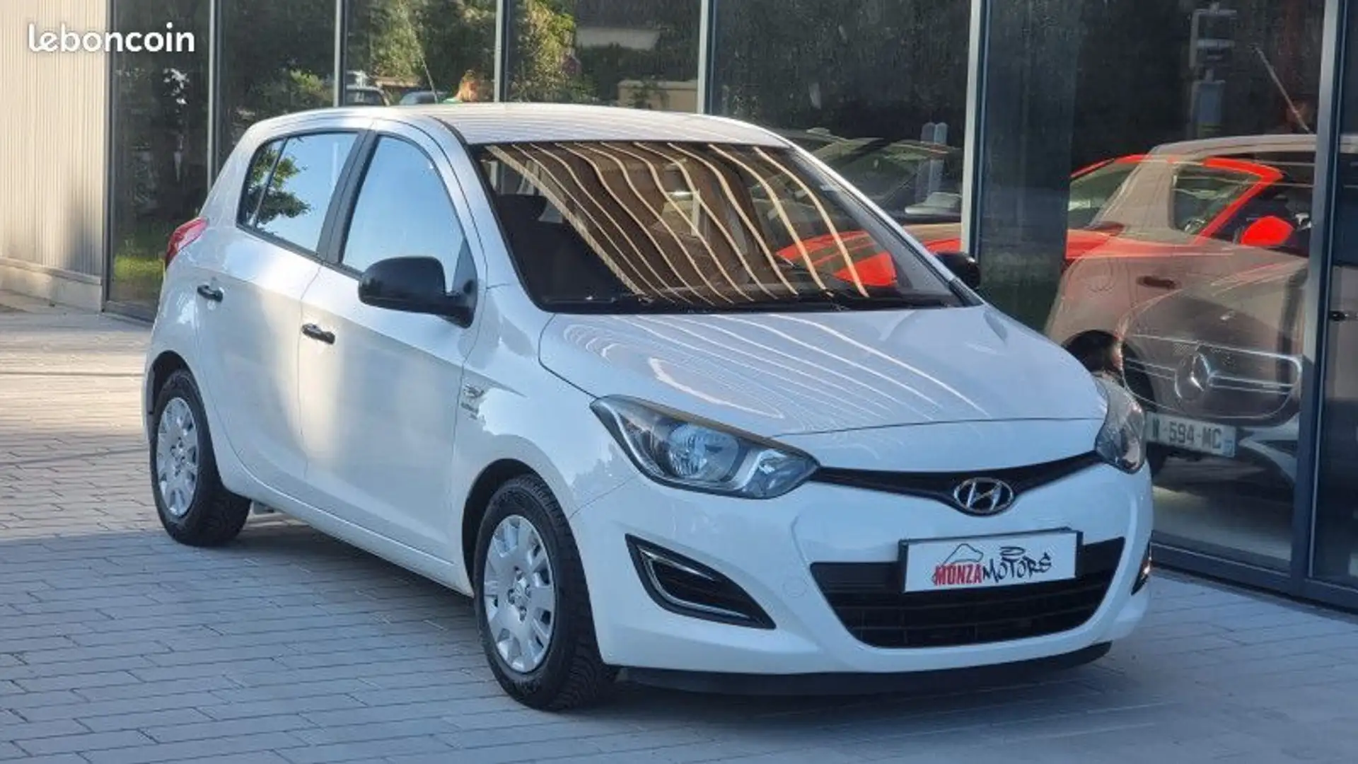 Hyundai i20 1.2 PACK EVIDENCE Blanc - 1