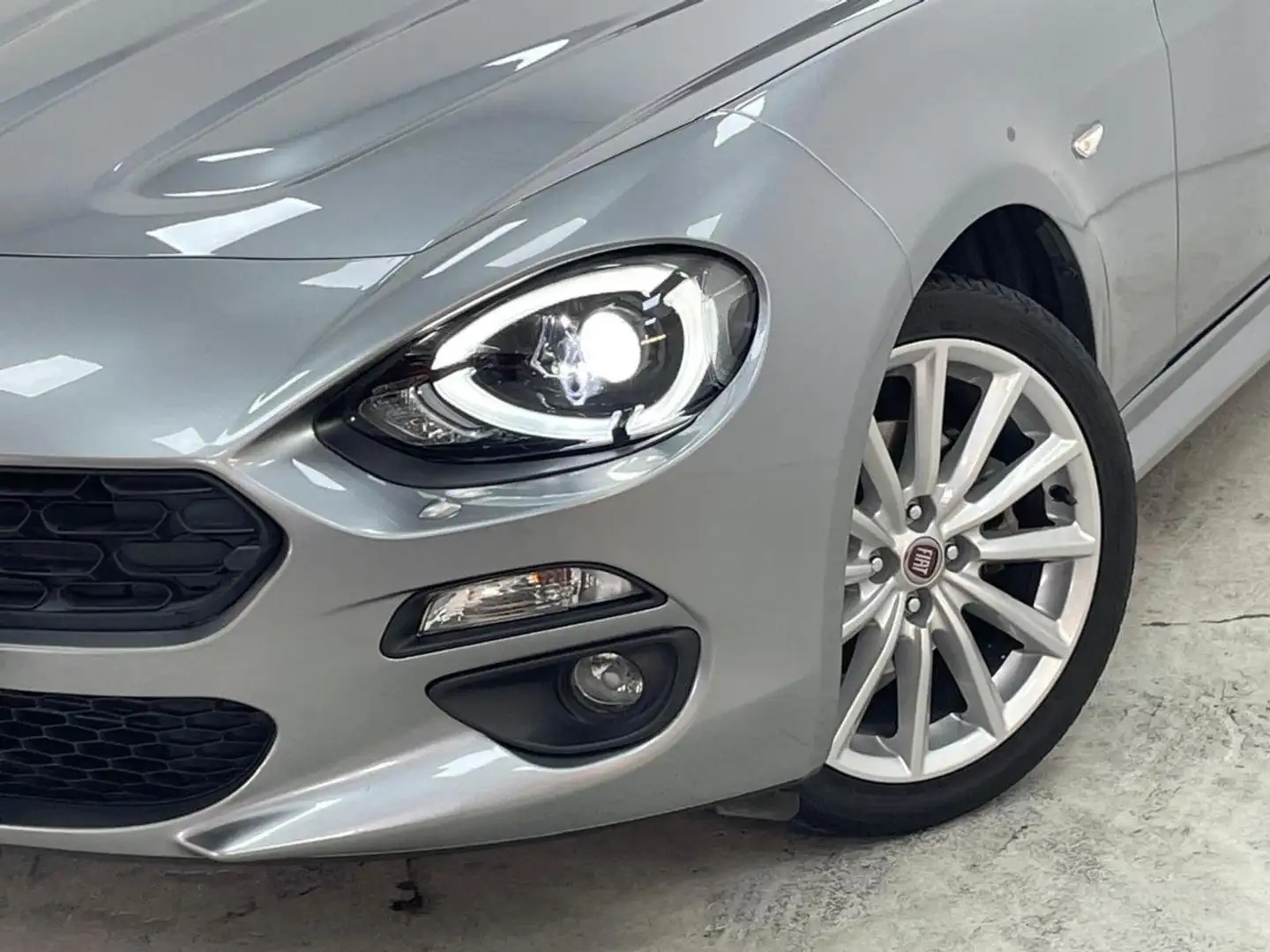 Fiat 124 Spider 1.4 MultiAir Lusso Grigio - 2