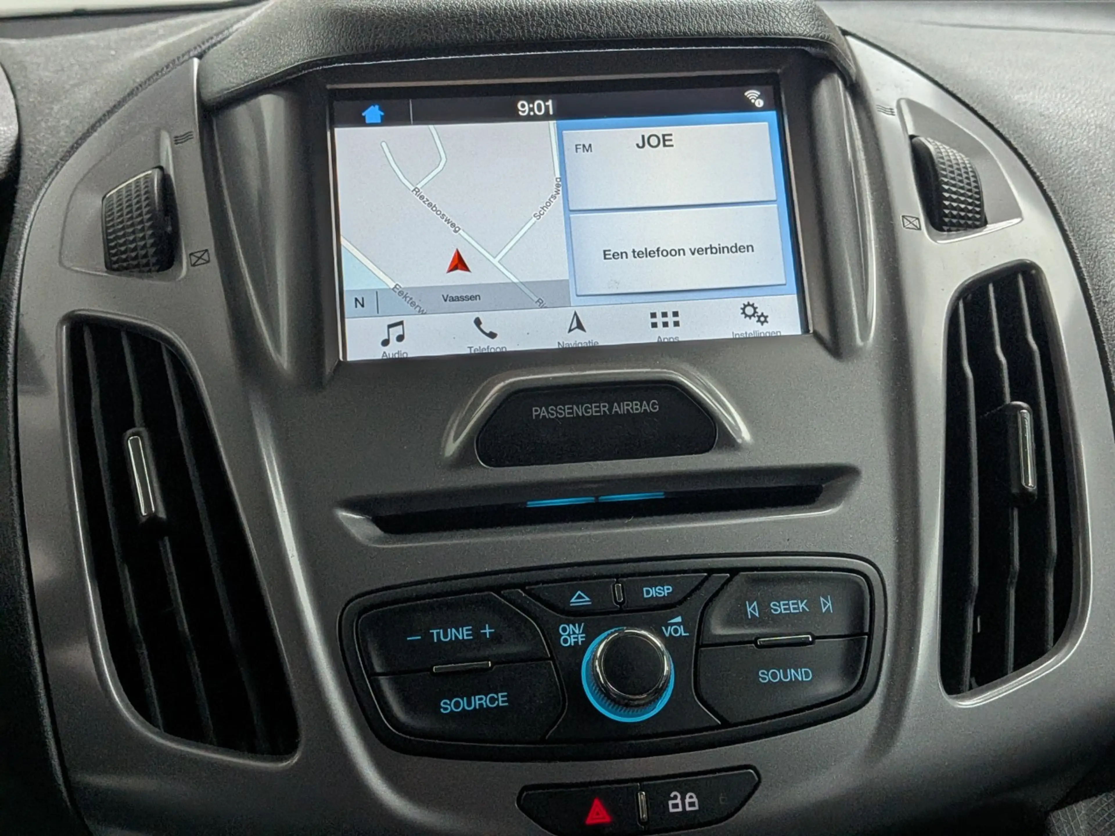Ford Transit Connect 1.5 TDCI L1 Trend — photo 8
