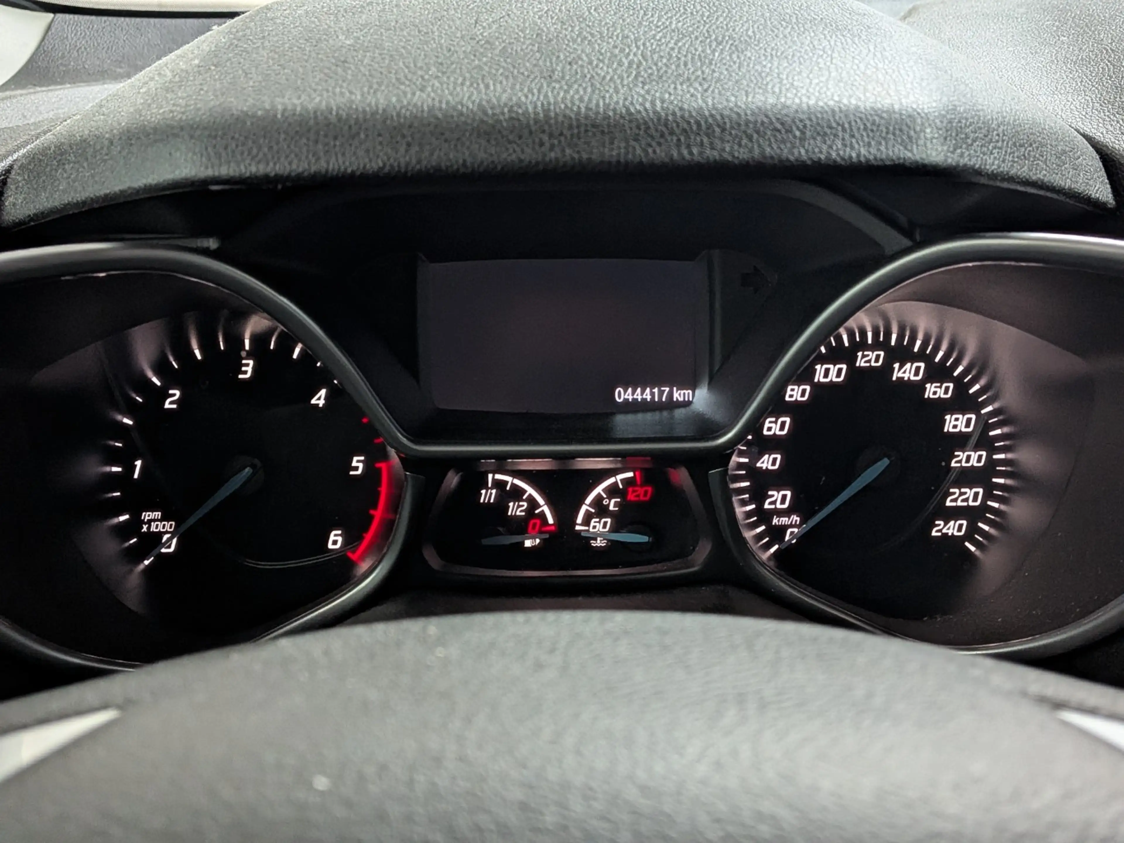Ford Transit Connect 1.5 TDCI L1 Trend — photo 6