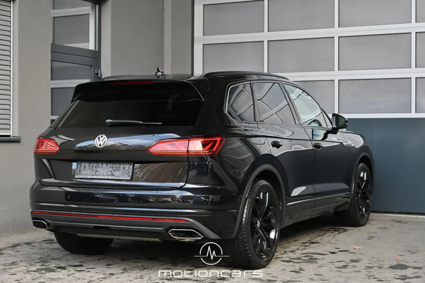 Volkswagen Touareg 3.0 V6 TDI Elegance 4Motion SCR Schwarz - 2