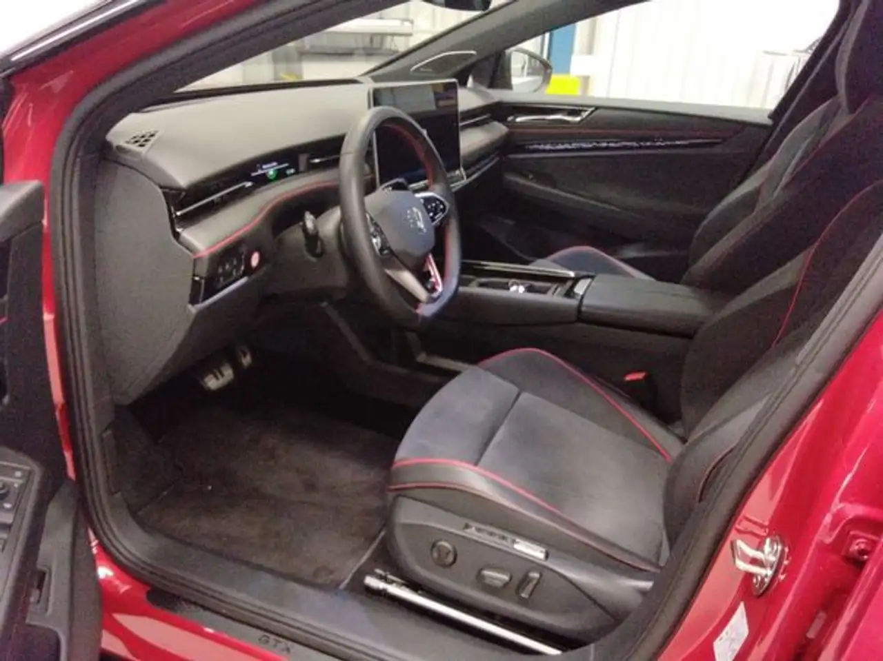 Volkswagen ID.7 GTX Tourer 4MOTION 250 kW (340 PS) 86 kWh 1-Gan..., миниатюра 5