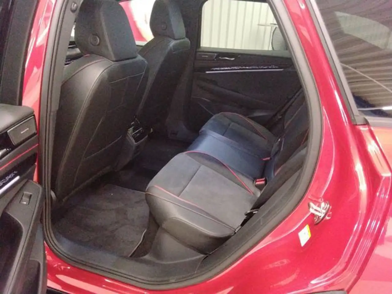 Volkswagen ID.7 GTX Tourer 4MOTION 250 kW (340 PS) 86 kWh 1-Gan..., миниатюра 6